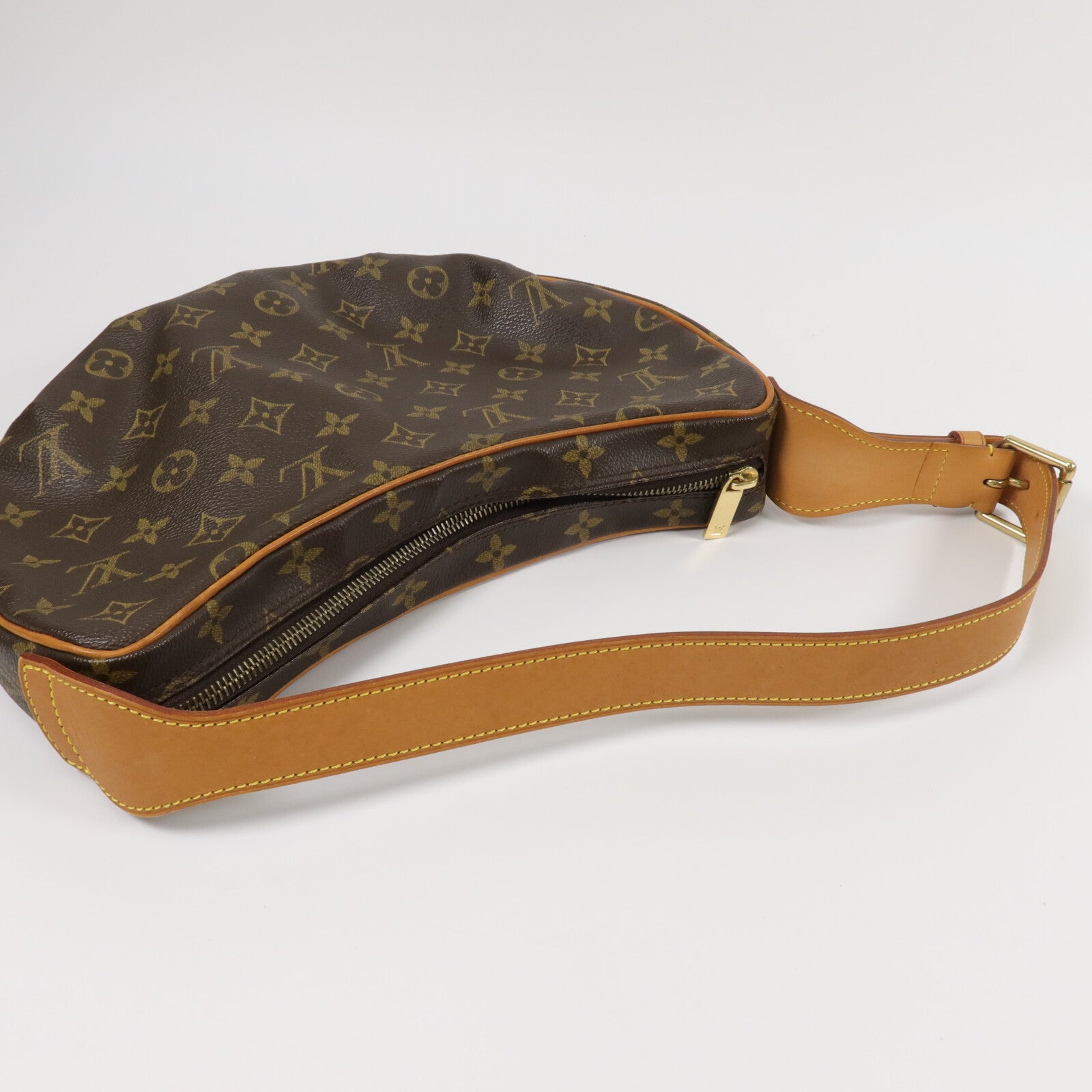 LOUIS VUITTON Monogram Croissant MM肩背袋