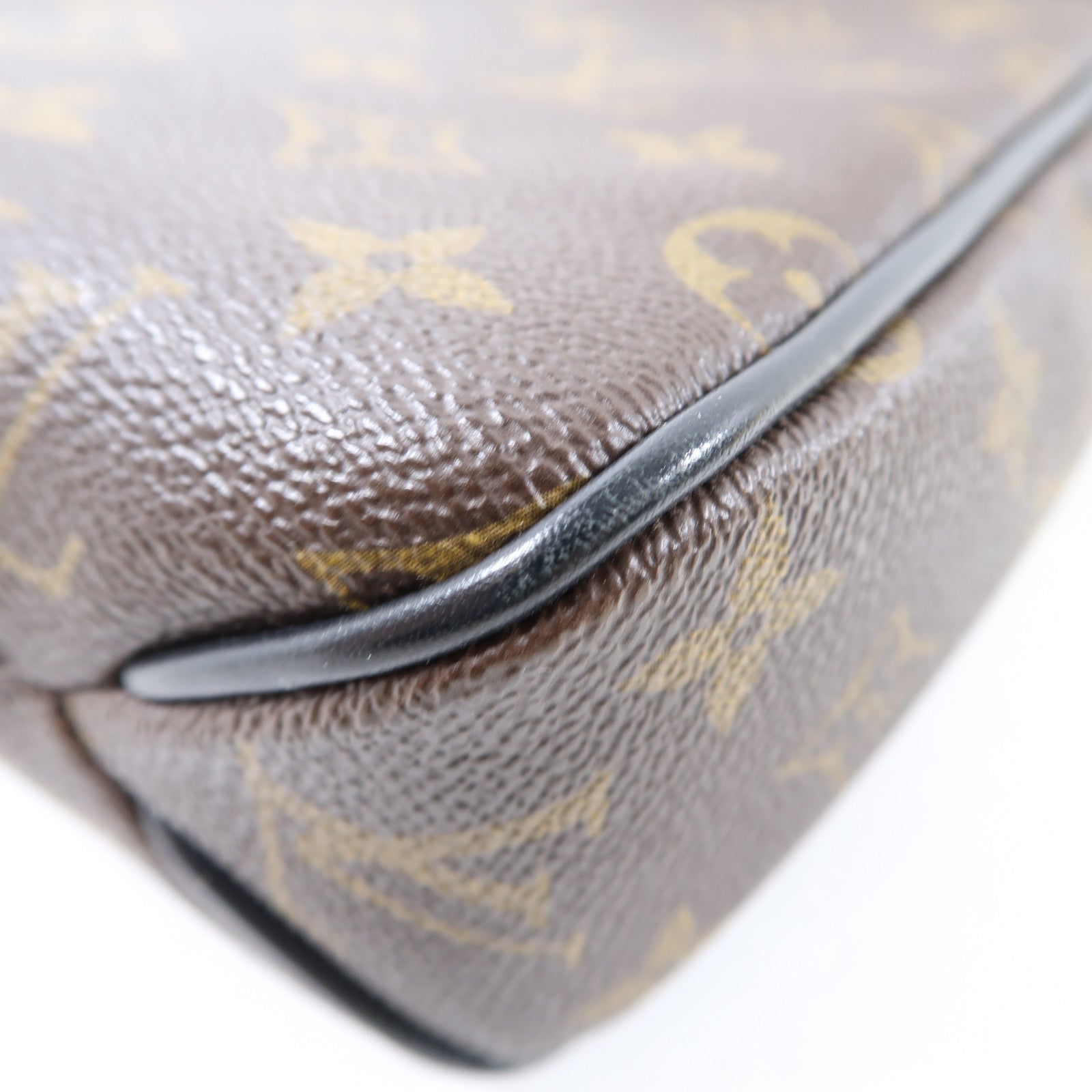 LOUIS VUITTON Monogram District PM銀扣肩背袋啡色