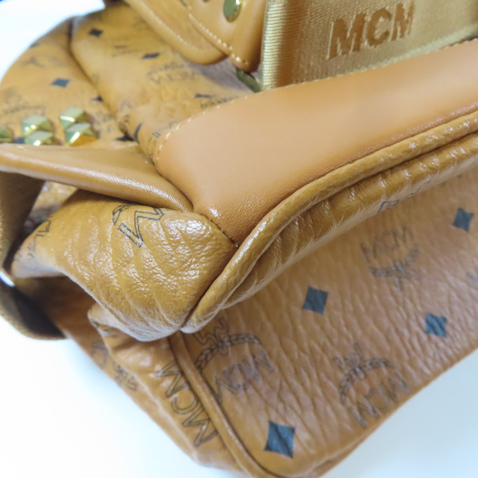 MCM 【激減優惠】皮革Starkside Studs Backpack金扣背包棕色