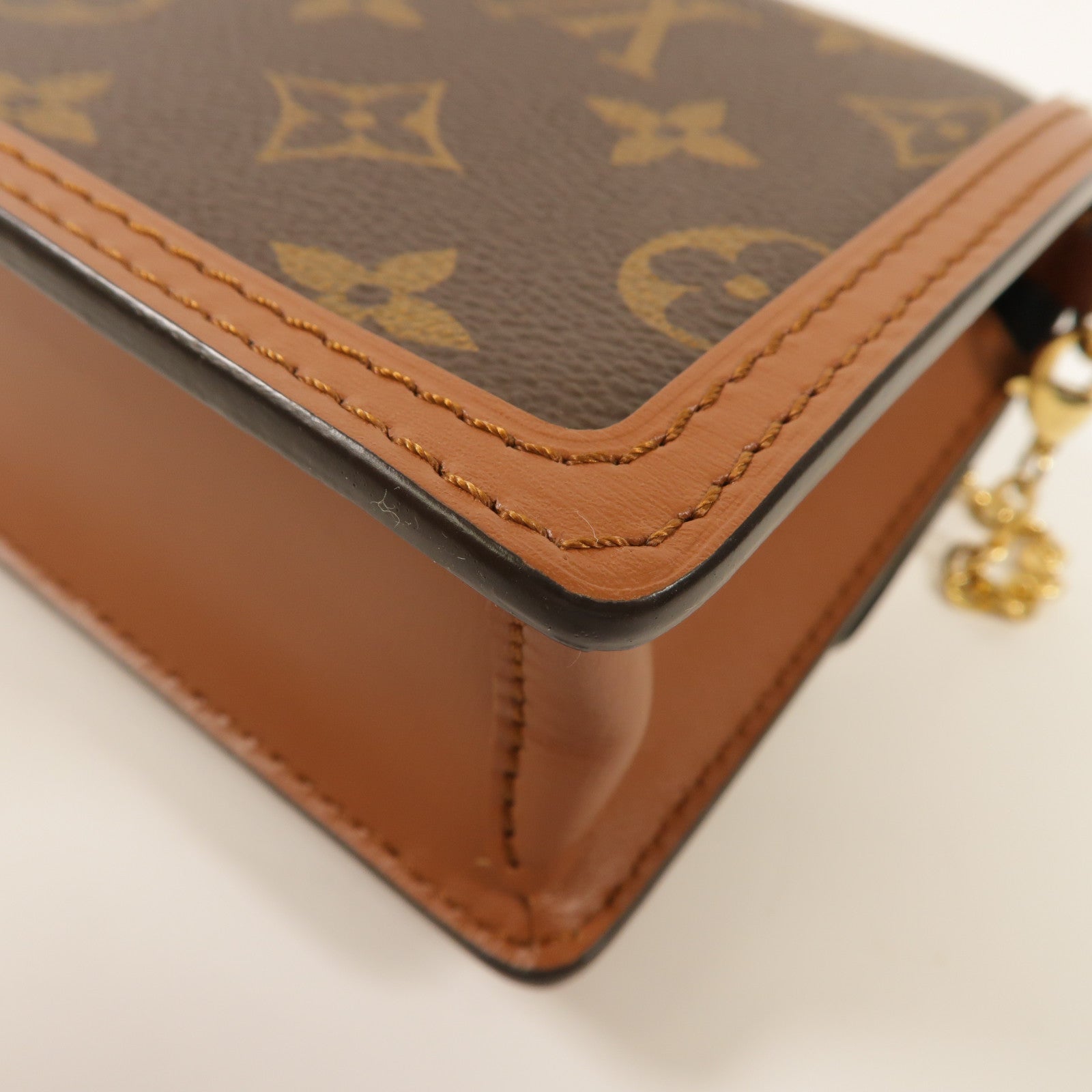 LOUIS VUITTON Monogram Reverse Dauphine肩背袋
