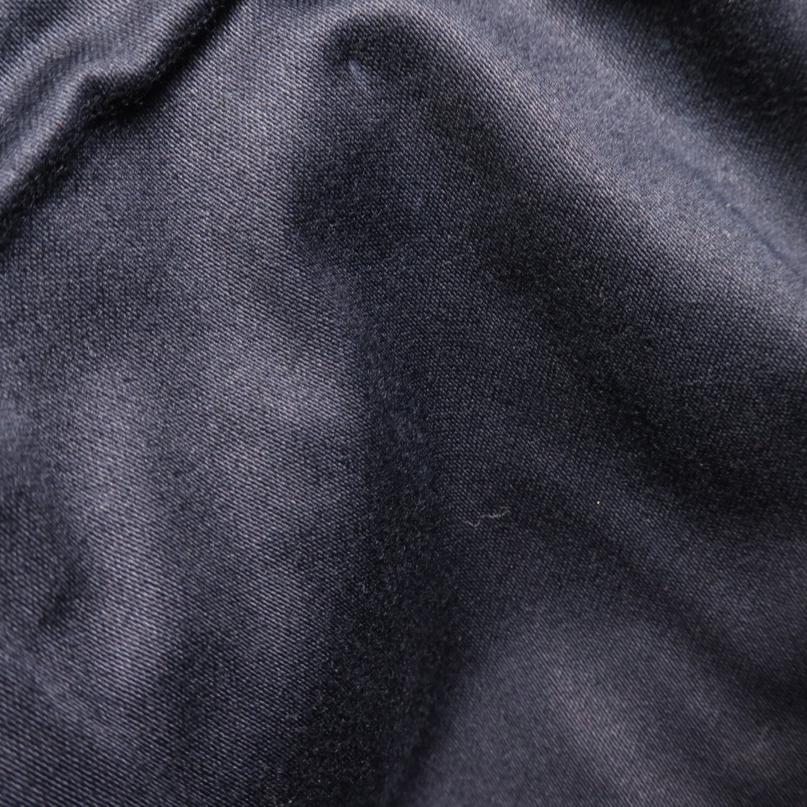 Miu Miu 牛皮皮革Pouch金扣手拿包