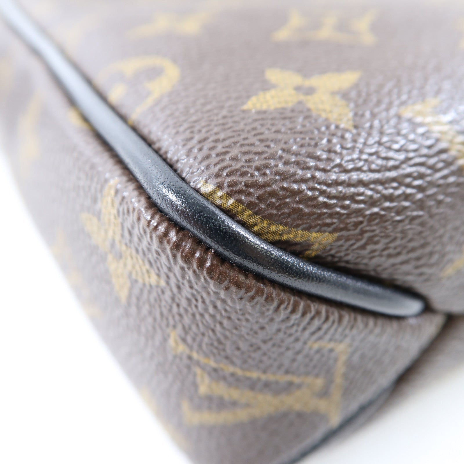 LOUIS VUITTON Monogram District PM銀扣肩背袋啡色