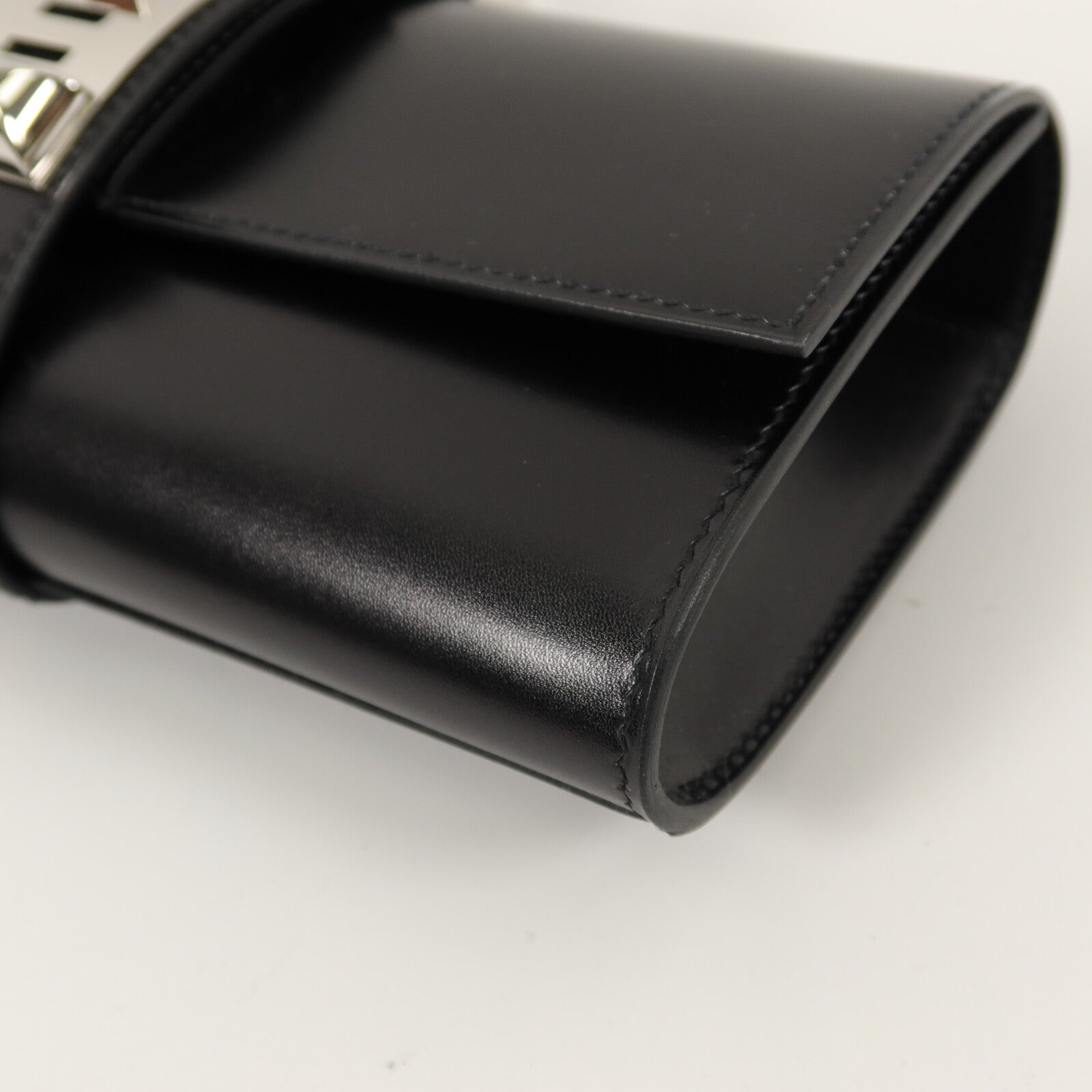 HERMES Box皮革Medor 23手拿包Noir