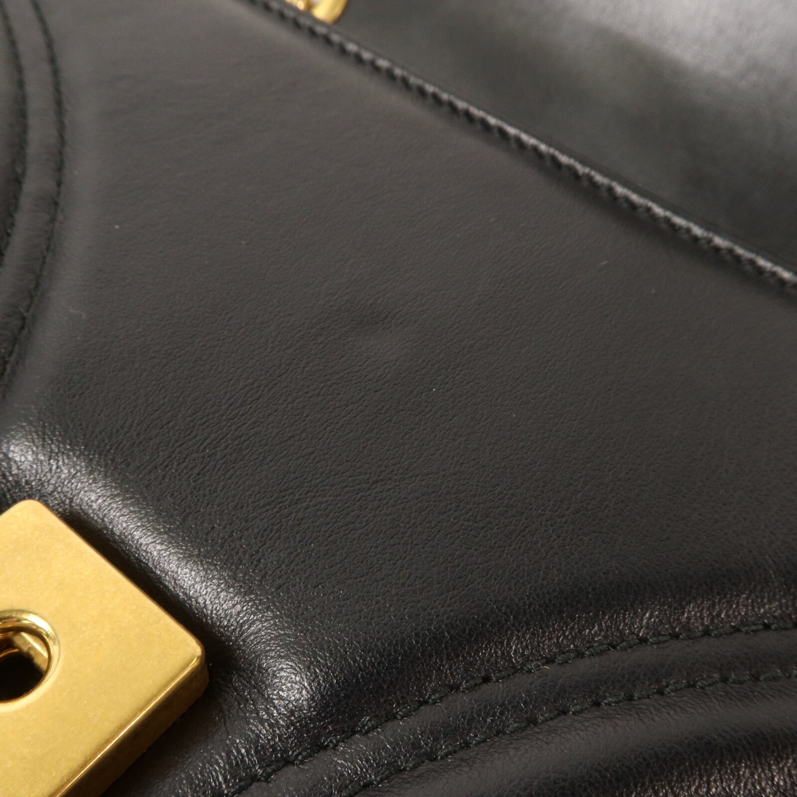 GUCCI 牛皮皮革GG Marmont Shoulder Bag鏈帶肩背袋
