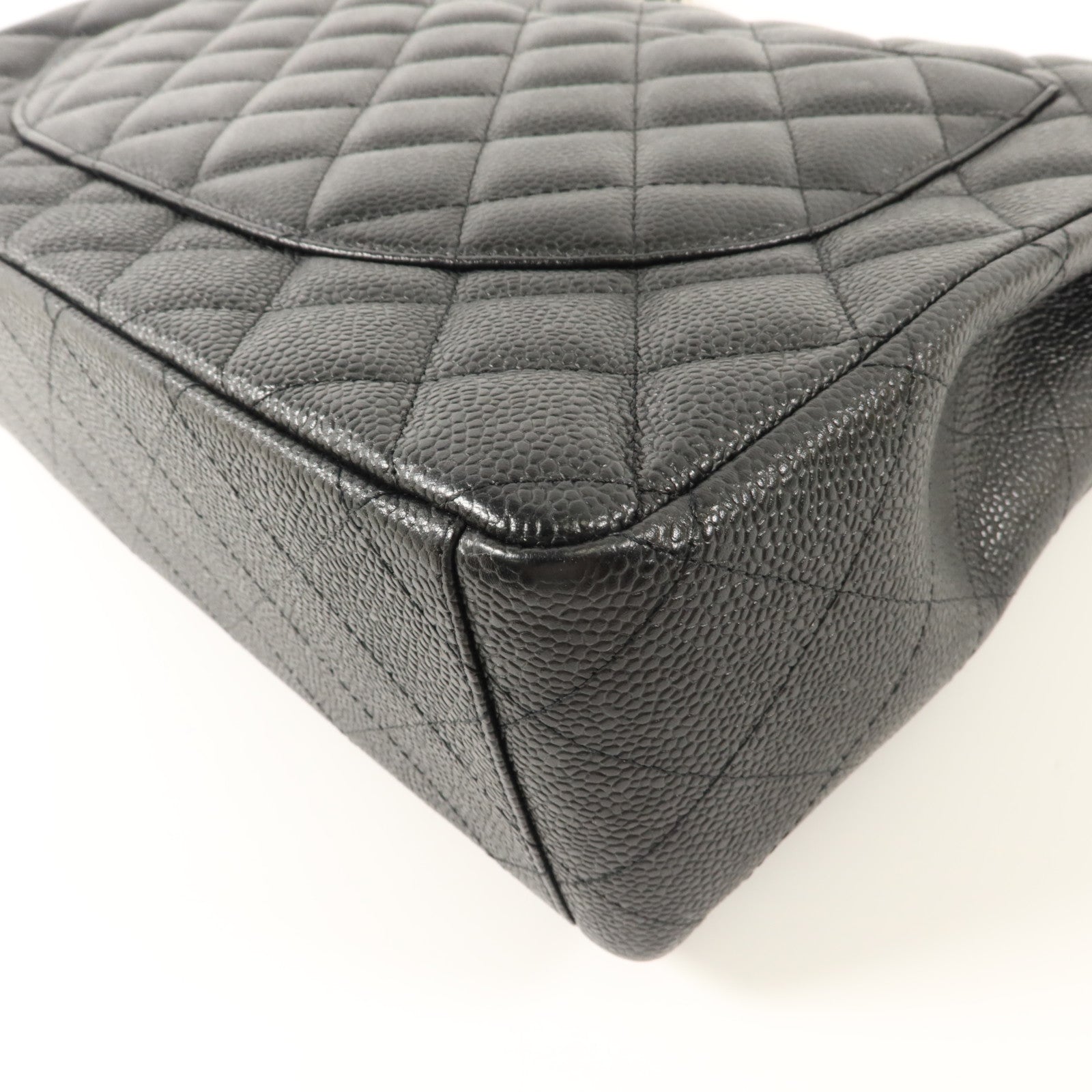 CHANEL 牛皮皮革Maxi Classic鏈帶肩背袋