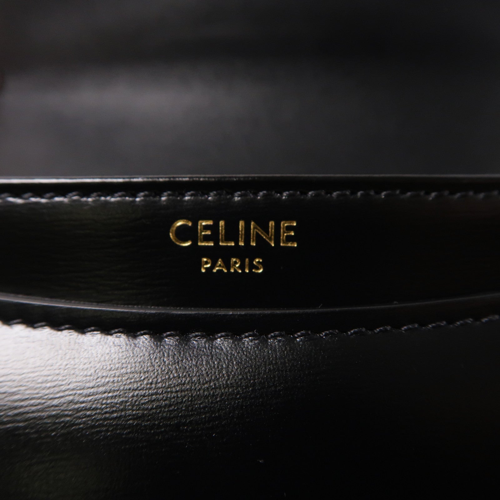 CELINE 牛皮皮革Small Besace金扣肩背袋黑色