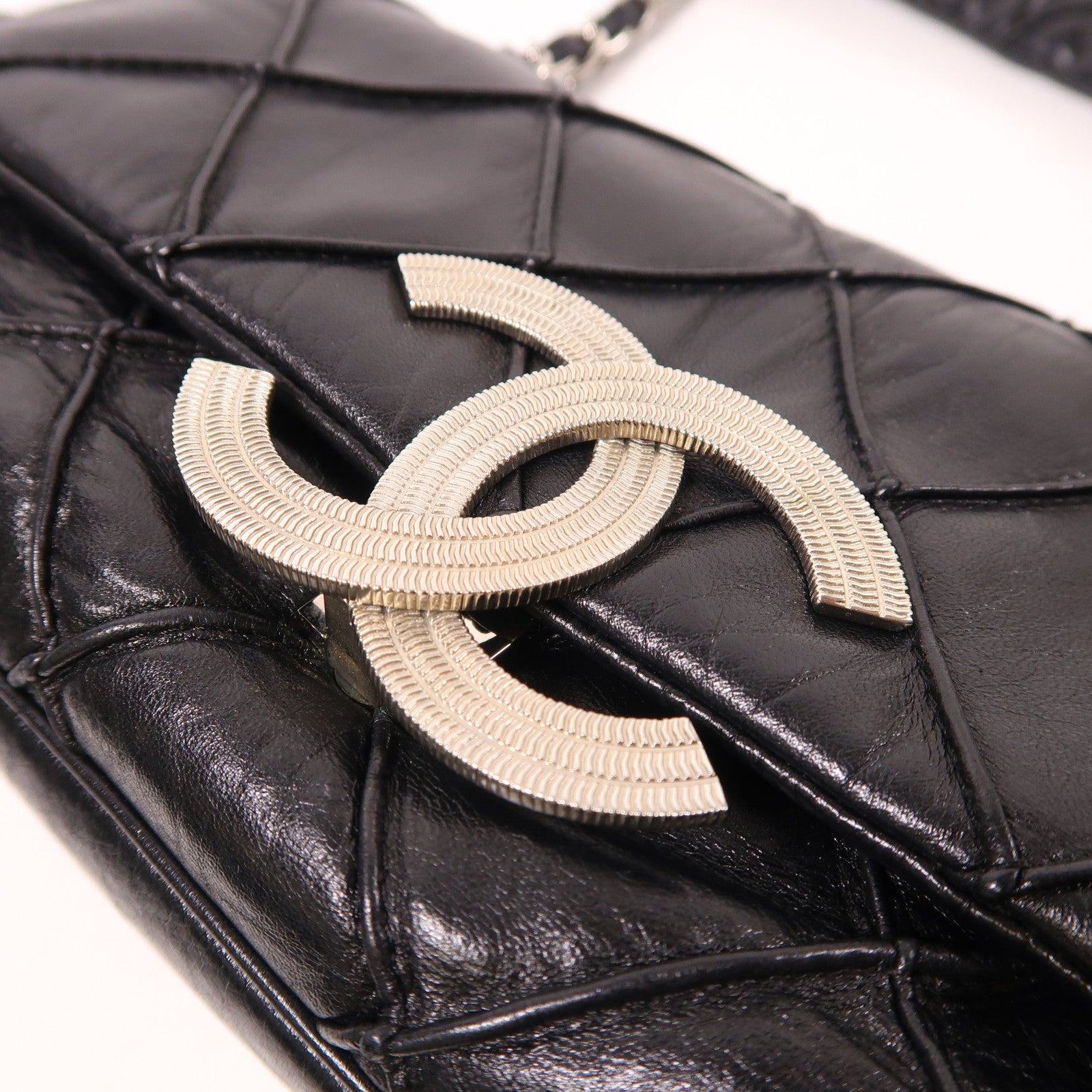 CHANEL 牛皮皮革Shoulder Bag銀扣肩背袋