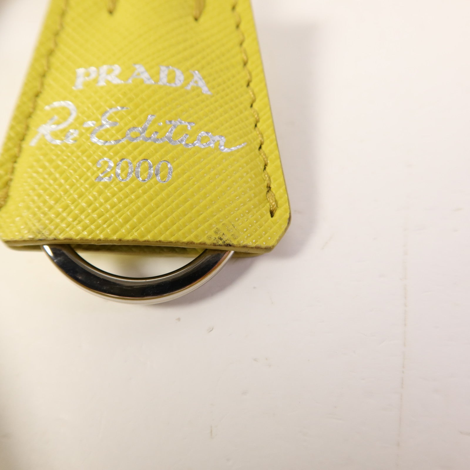 PRADA 尼龍Re-Edition 2000銀扣手挽袋
