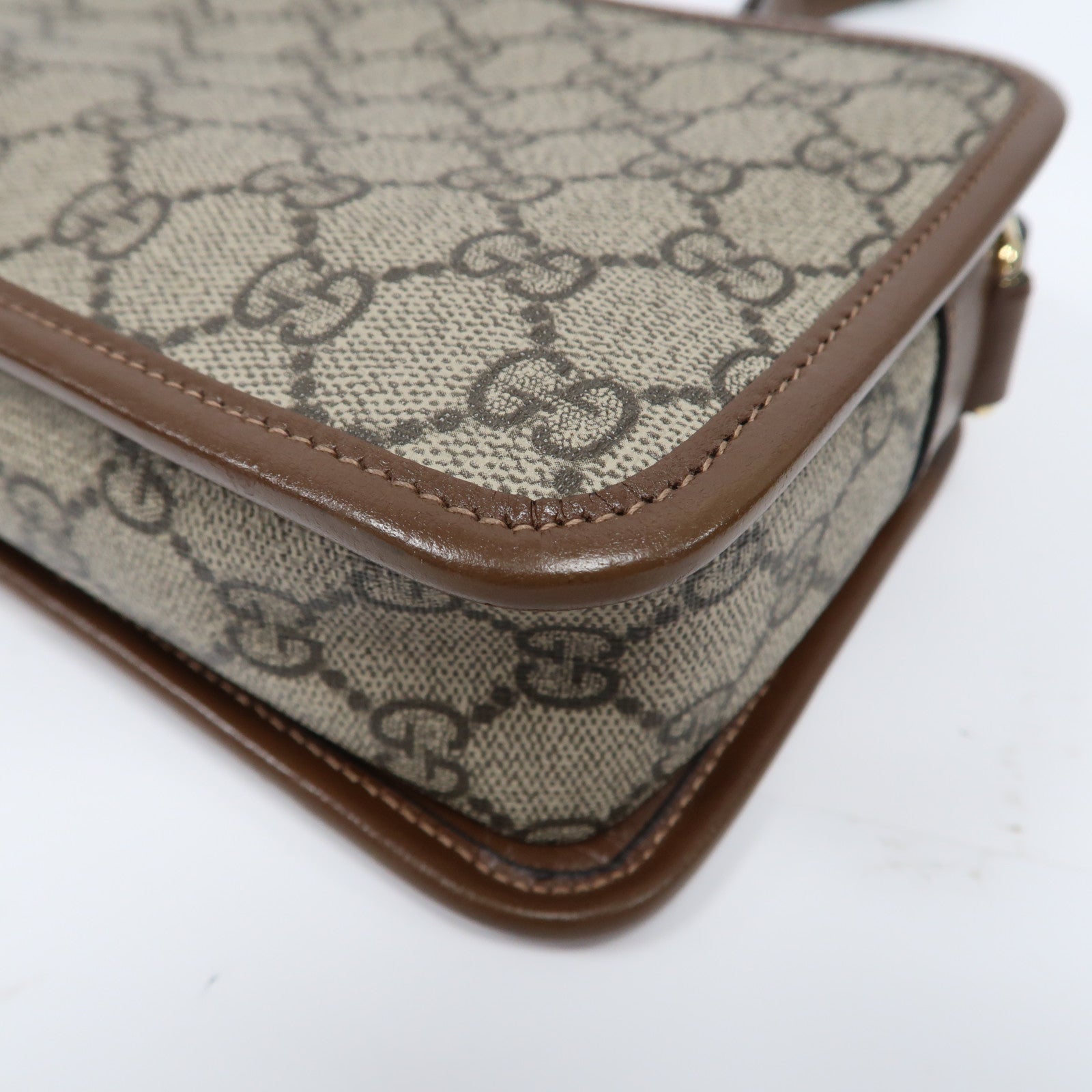GUCCI 塗層帆布GG Supreme Shoulder Bag金扣肩背袋啡色