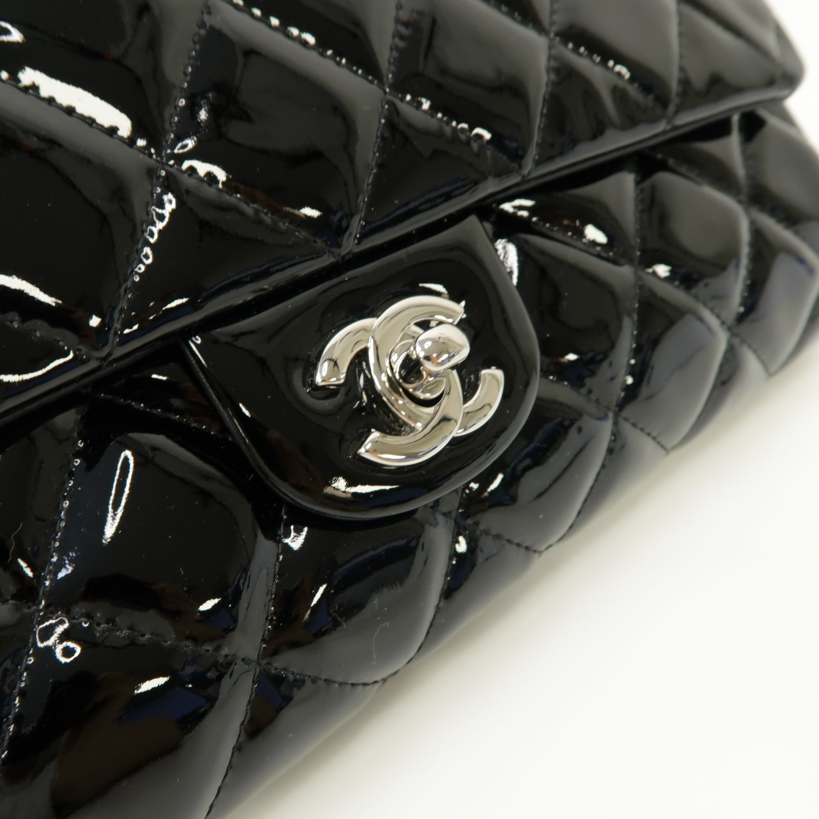CHANEL 菱格漆皮皮革Chain Shoulder Bag銀扣鏈帶肩背袋黒色