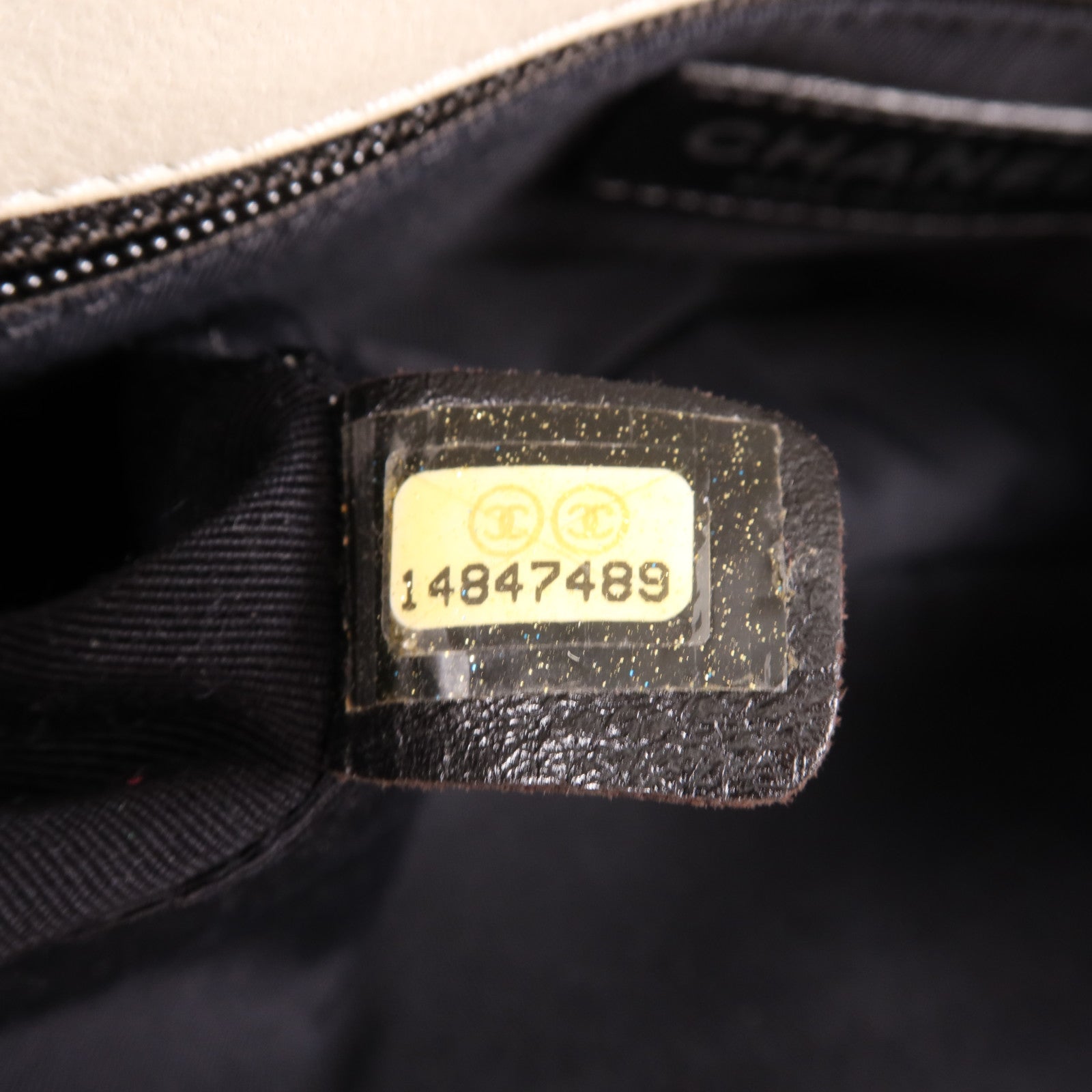 CHANEL 牛皮皮革Chain Shoulder銀扣鏈帶肩背袋