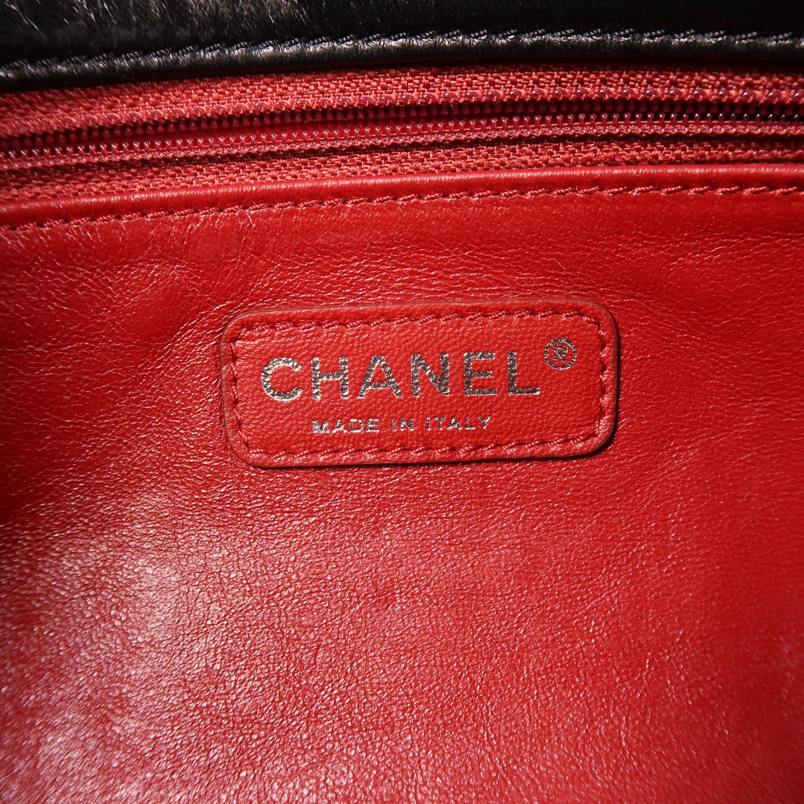 CHANEL 牛皮皮革Shoulder Bag銀扣肩背袋
