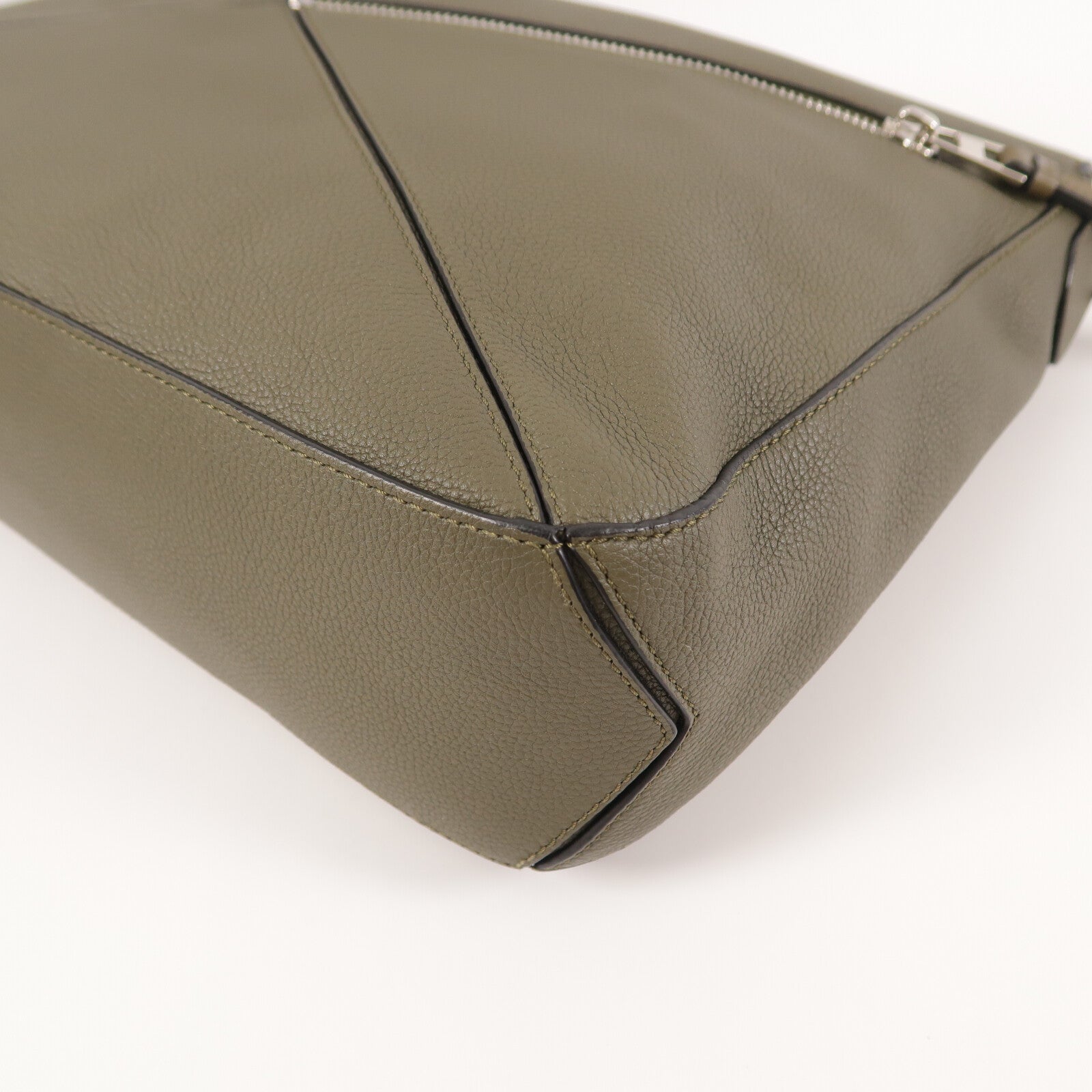 LOEWE 牛皮皮革Puzzle Messenger Bag肩背袋