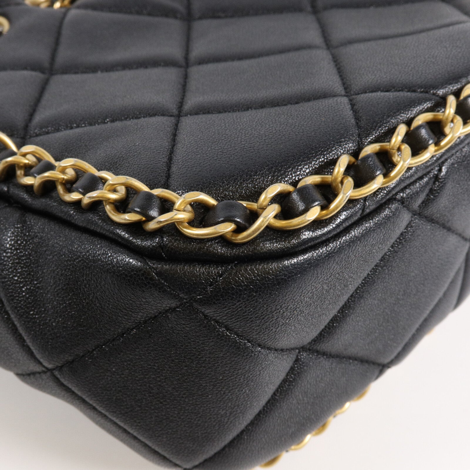 CHANEL 羊皮皮革Small Bucket Bag鏈帶肩背袋