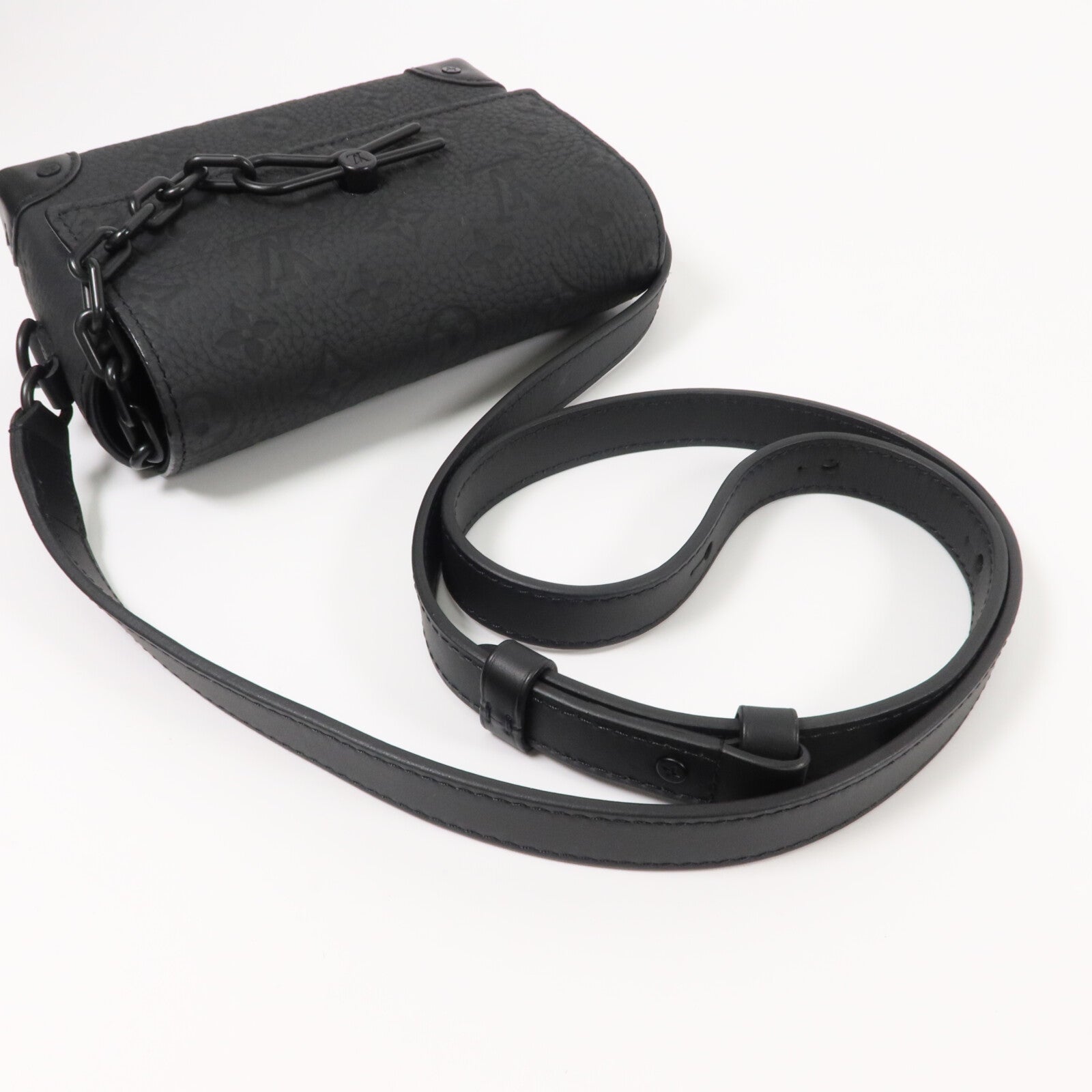 LOUIS VUITTON Monogram Taurillon Steamer Wearable Wallet扣肩背袋