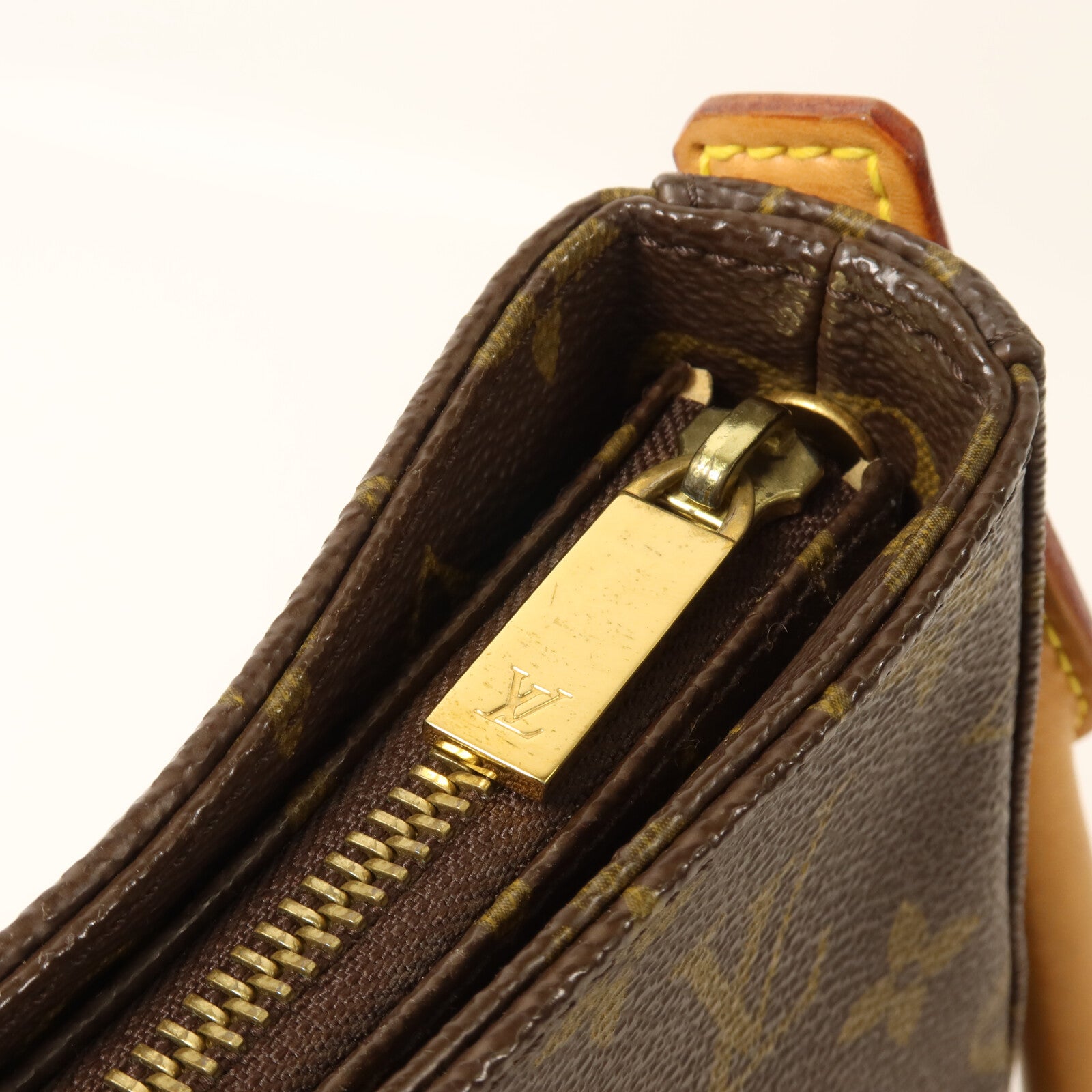 LOUIS VUITTON Monogram Looping MM肩背袋