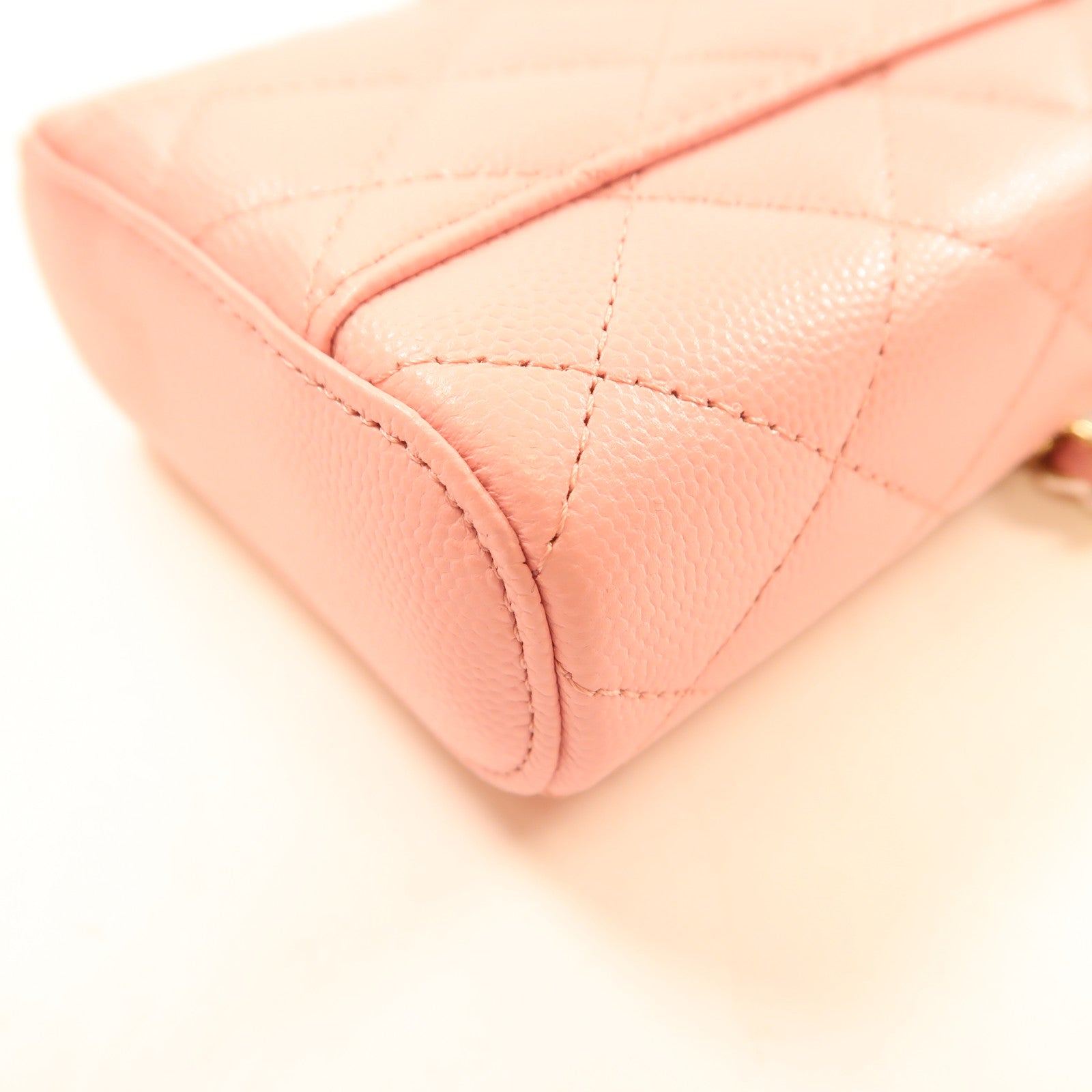 CHANEL 牛皮皮革Chain Shoulder金扣鏈帶肩背袋