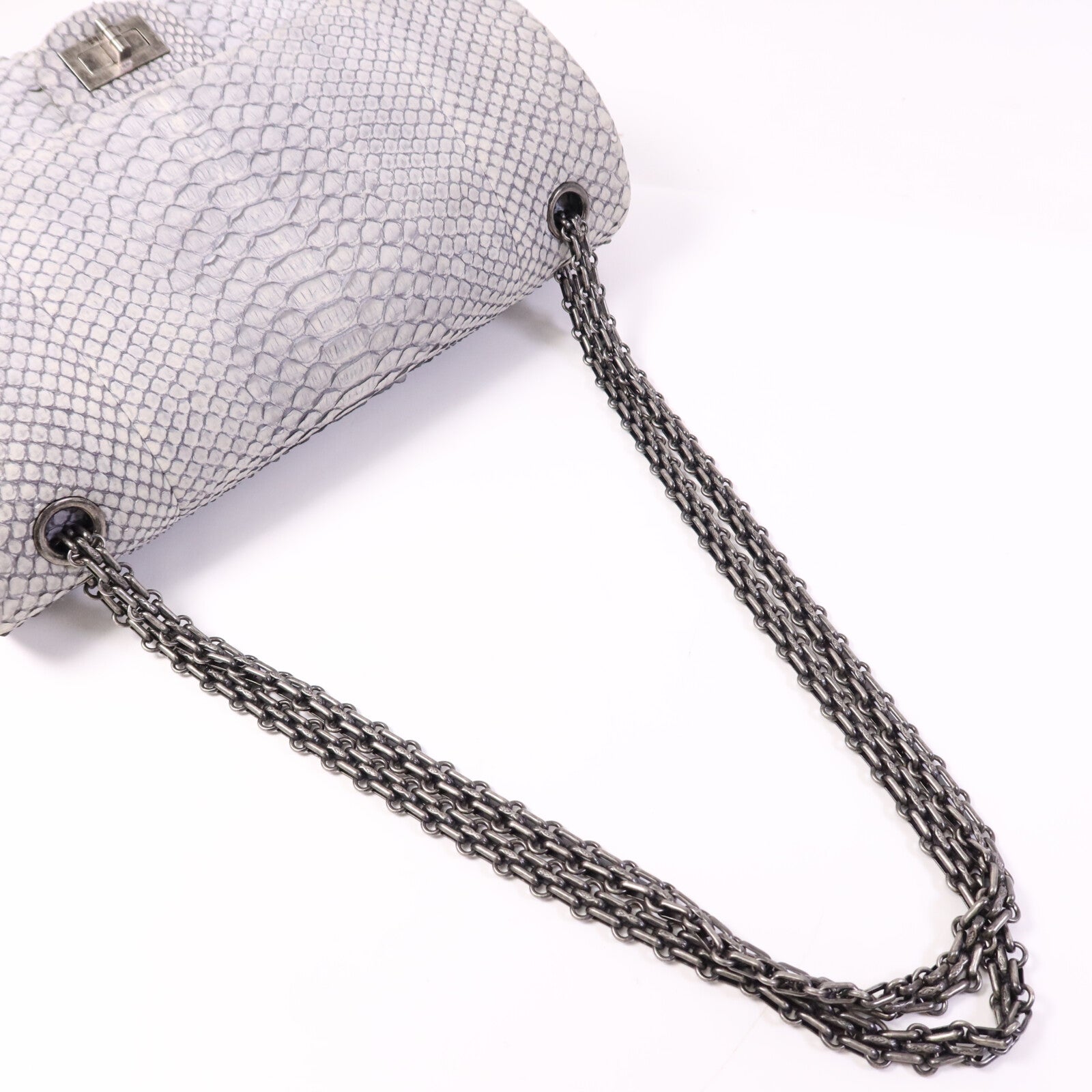 CHANEL 蛇皮皮革2.55銀扣鏈帶肩背袋