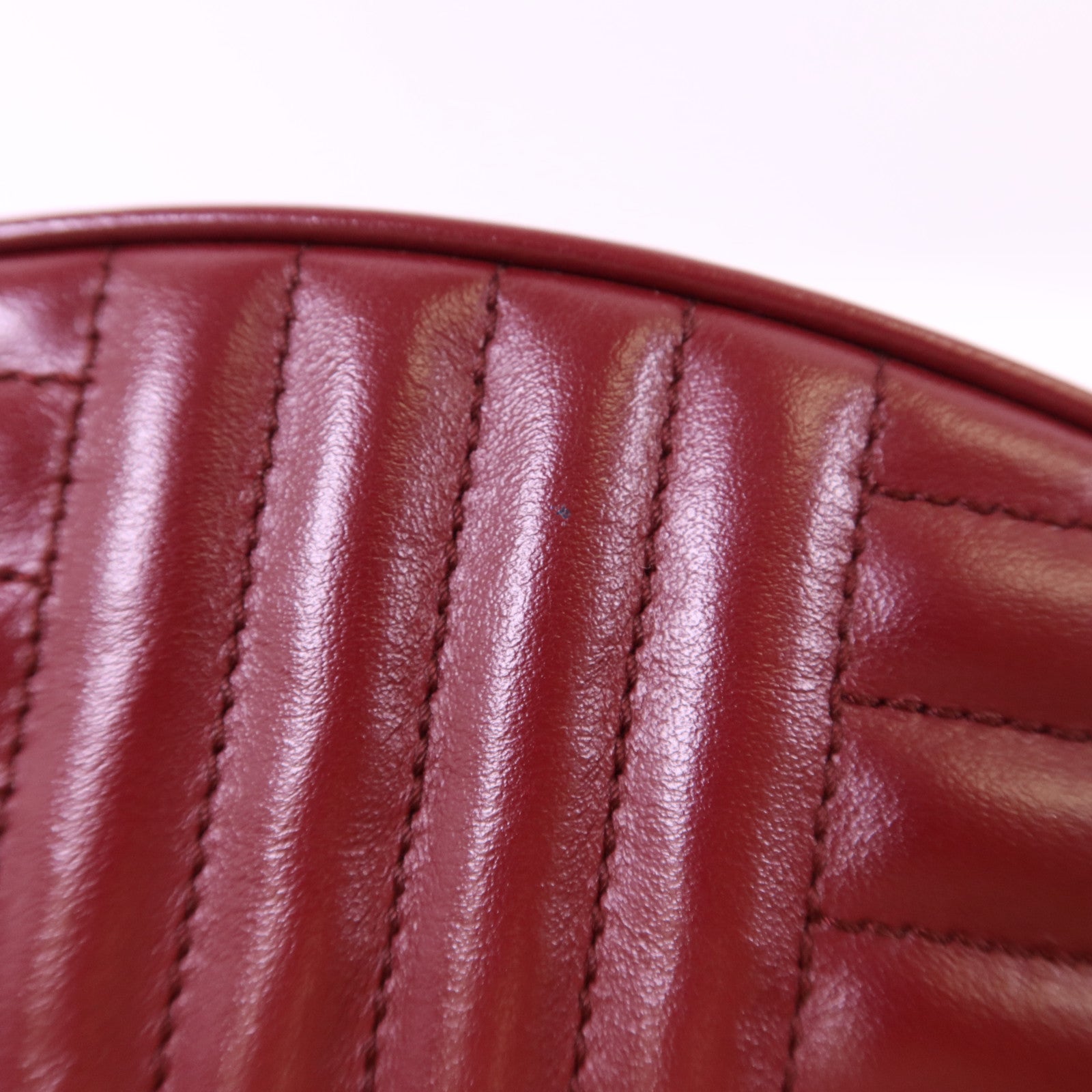 PRADA 牛皮皮革Shoulder Bag金扣肩背袋