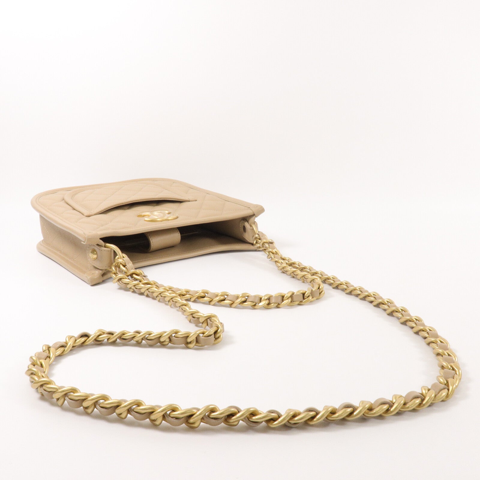 CHANEL 牛皮皮革Hobo鏈帶肩背袋