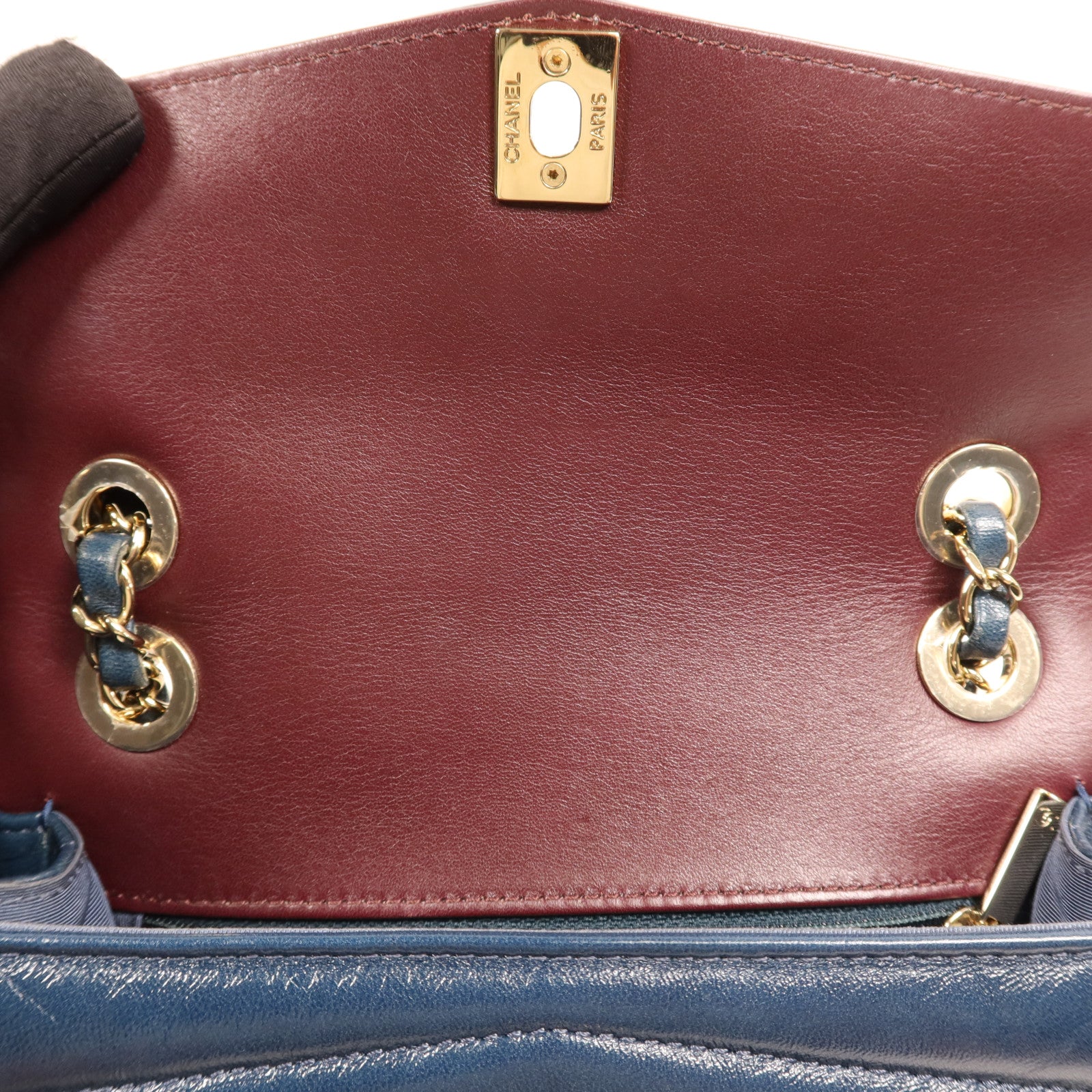 CHANEL 羊皮皮革Shoulder Bag金扣鏈帶肩背袋