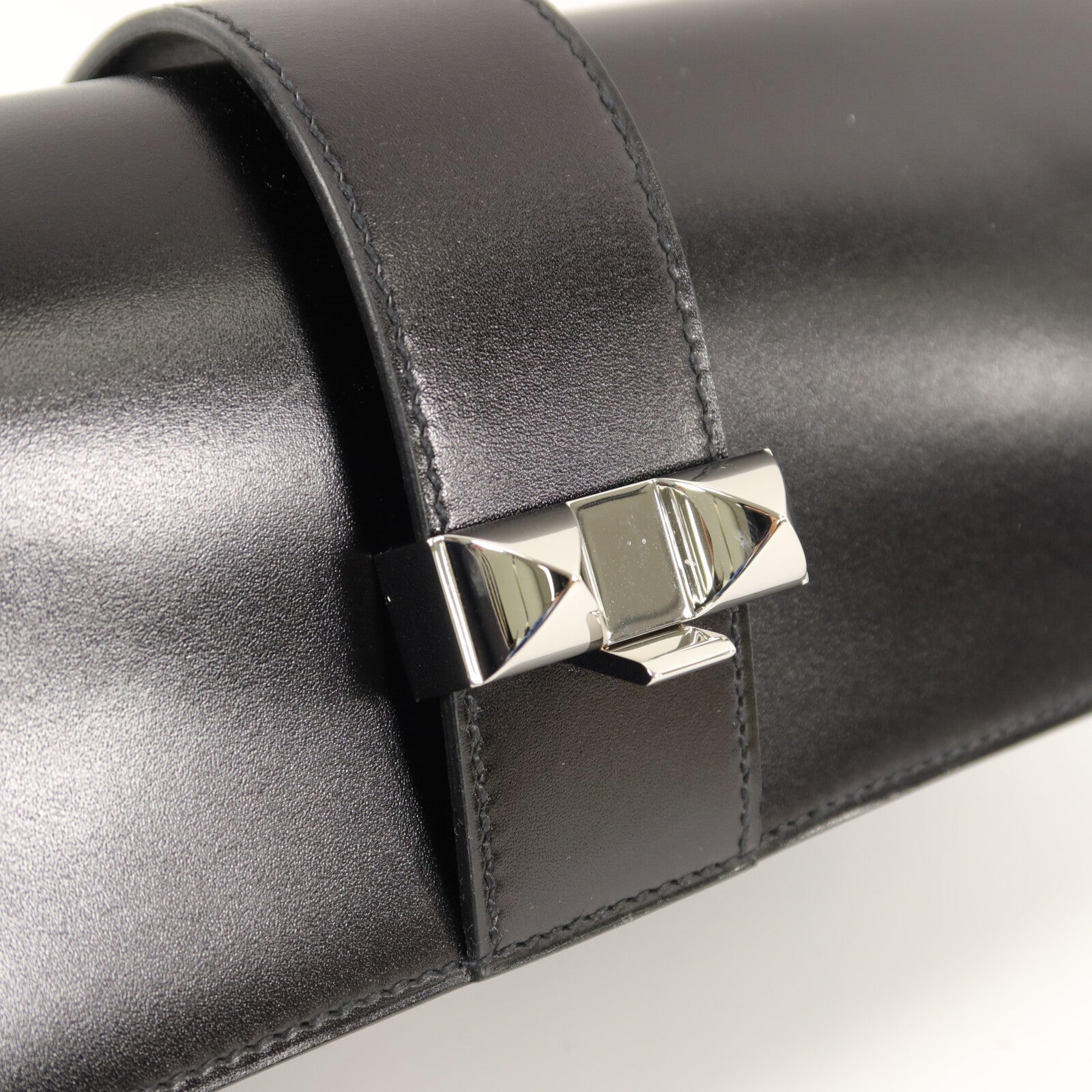 HERMES Box皮革Medor 23手拿包Noir