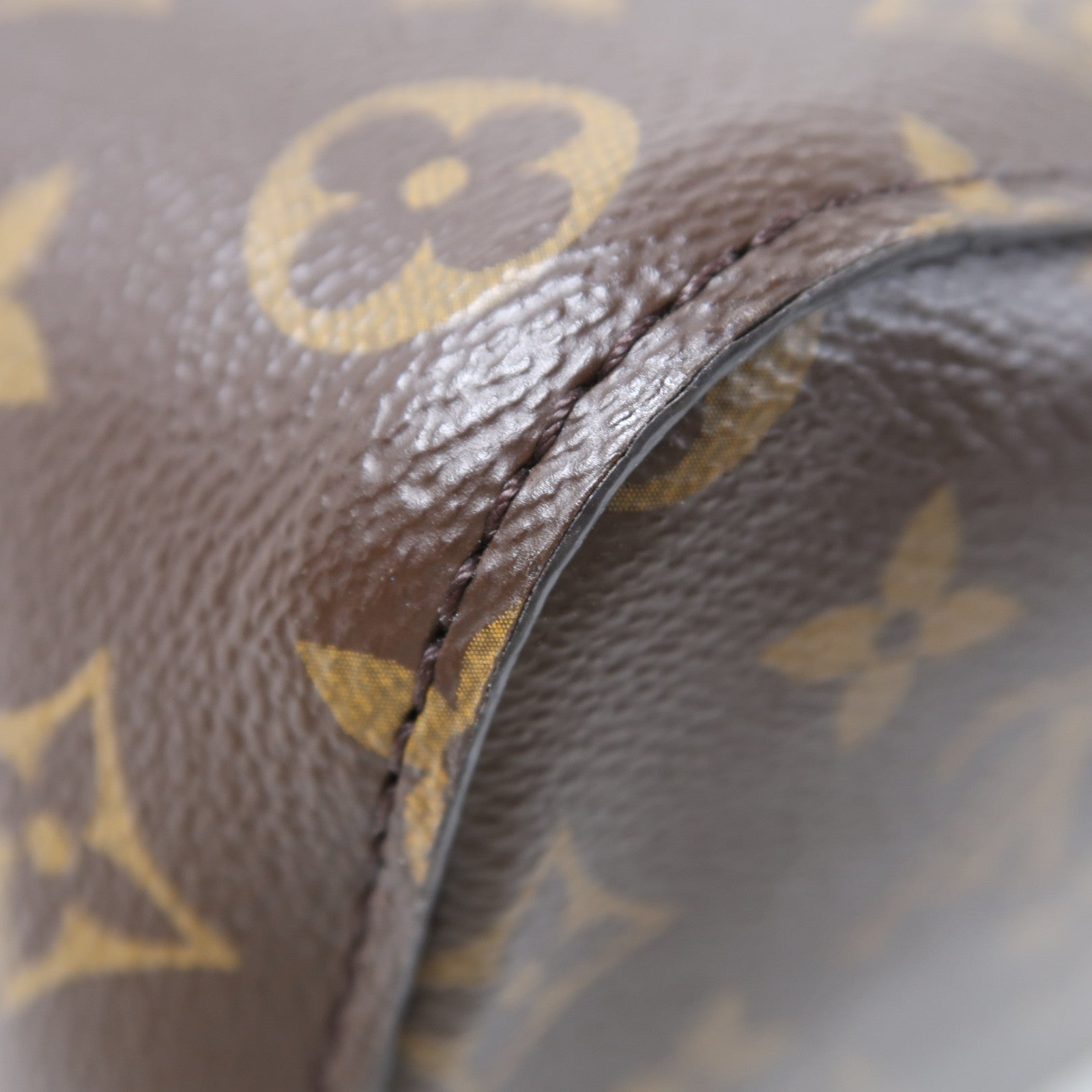 LOUIS VUITTON Monogram NeoNoe肩背袋黑色/啡色