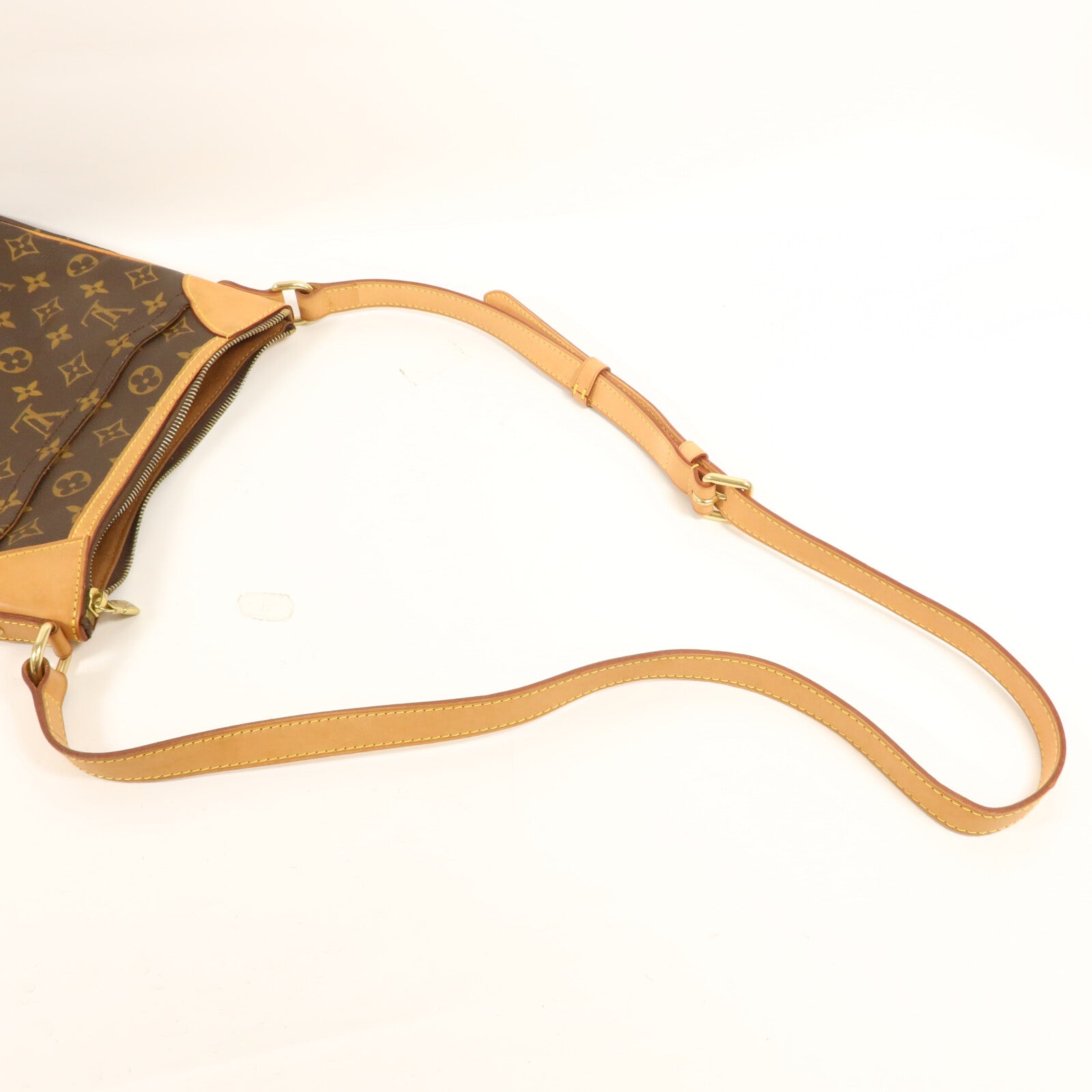 LOUIS VUITTON Monogram Odeon PM肩背袋