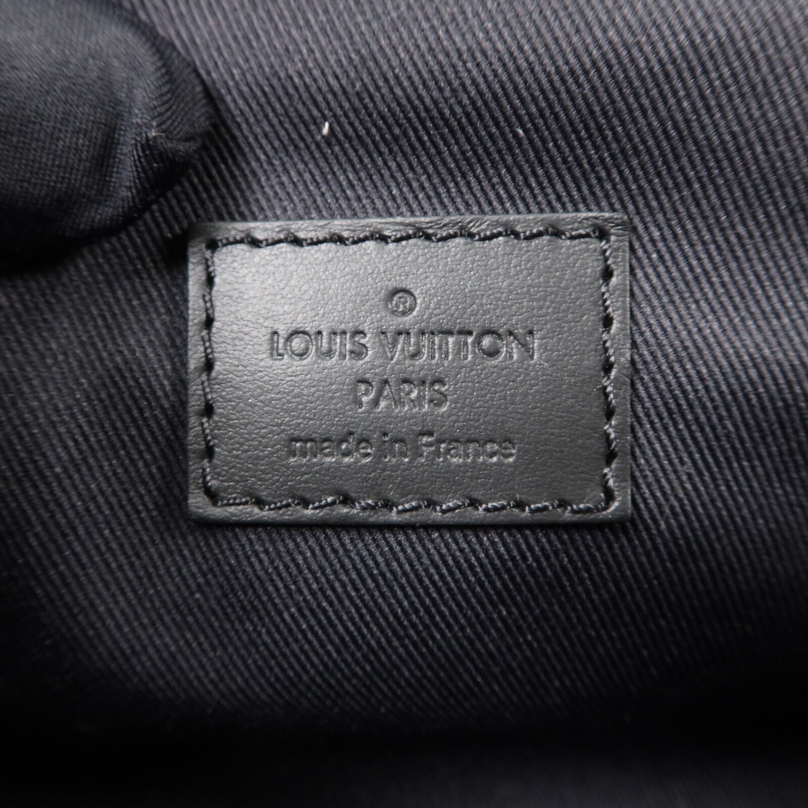 LOUIS VUITTON Monogram Taurillon Steamer Wearable Wallet扣肩背袋