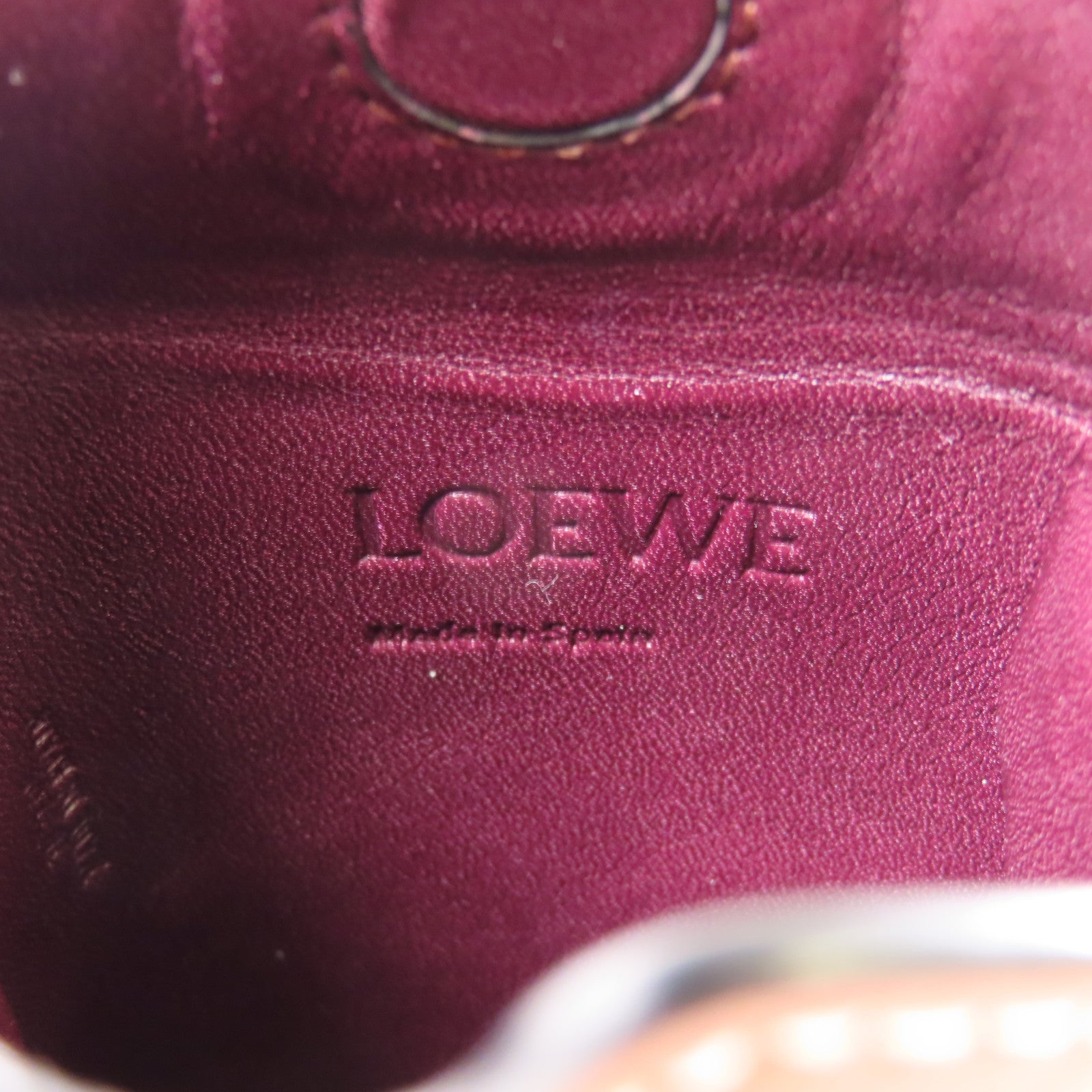 LOEWE 【激減優惠】牛皮皮革Gate Pocket銀扣肩背袋