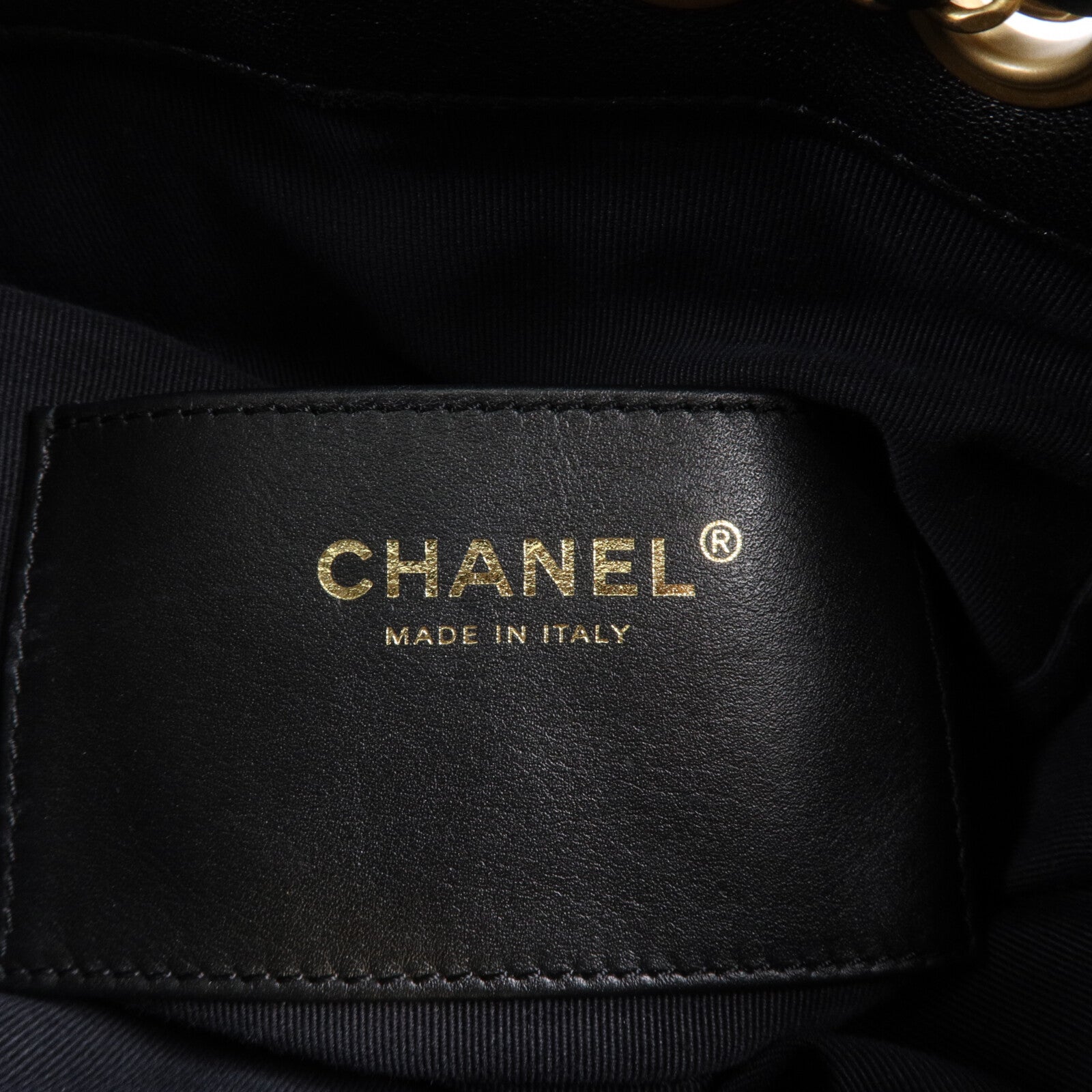 CHANEL 羊皮皮革Small Bucket Bag鏈帶肩背袋