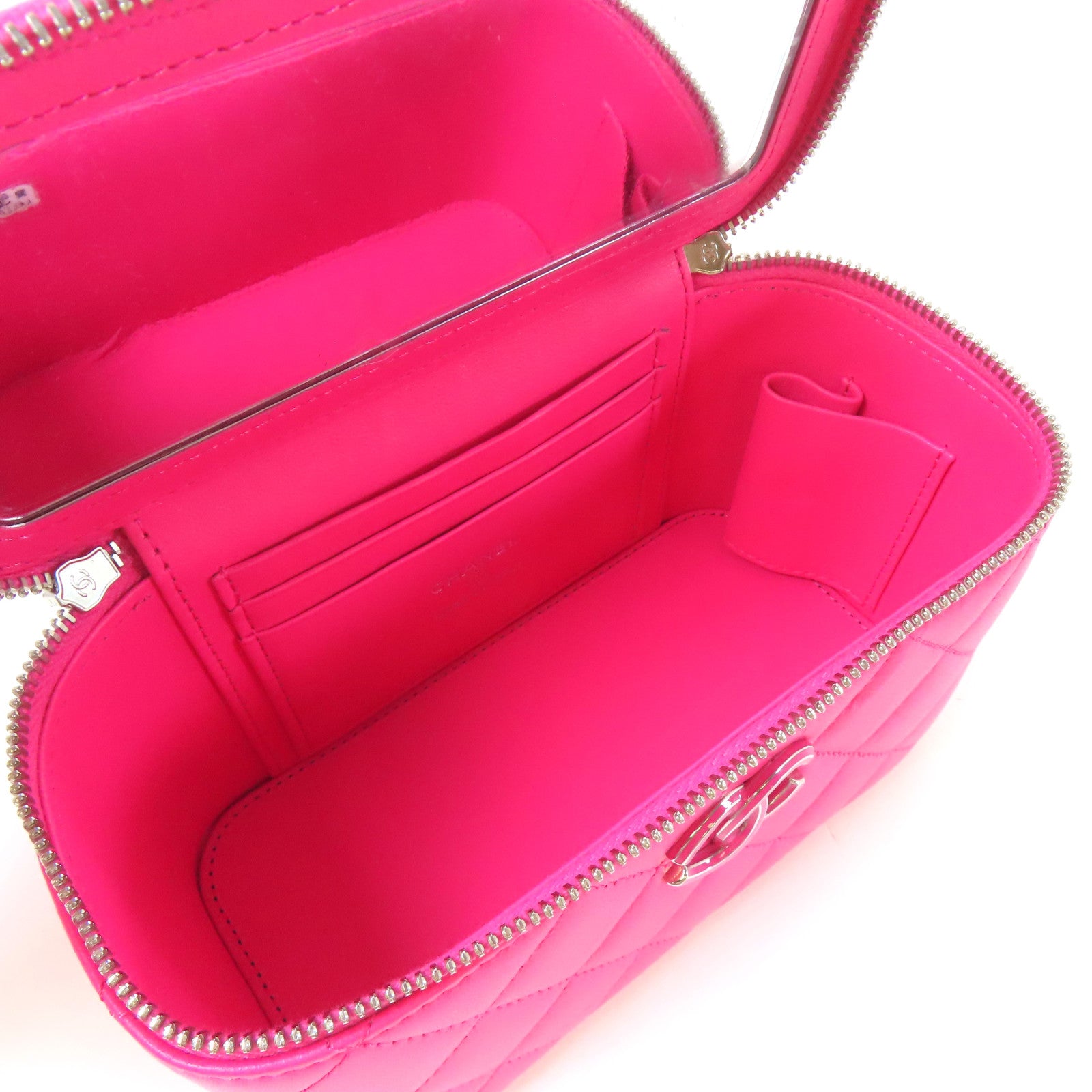 CHANEL 【激減優惠】菱格羊皮皮革Clutch with Chain銀扣鏈帶手挽肩背兩用袋粉紅色