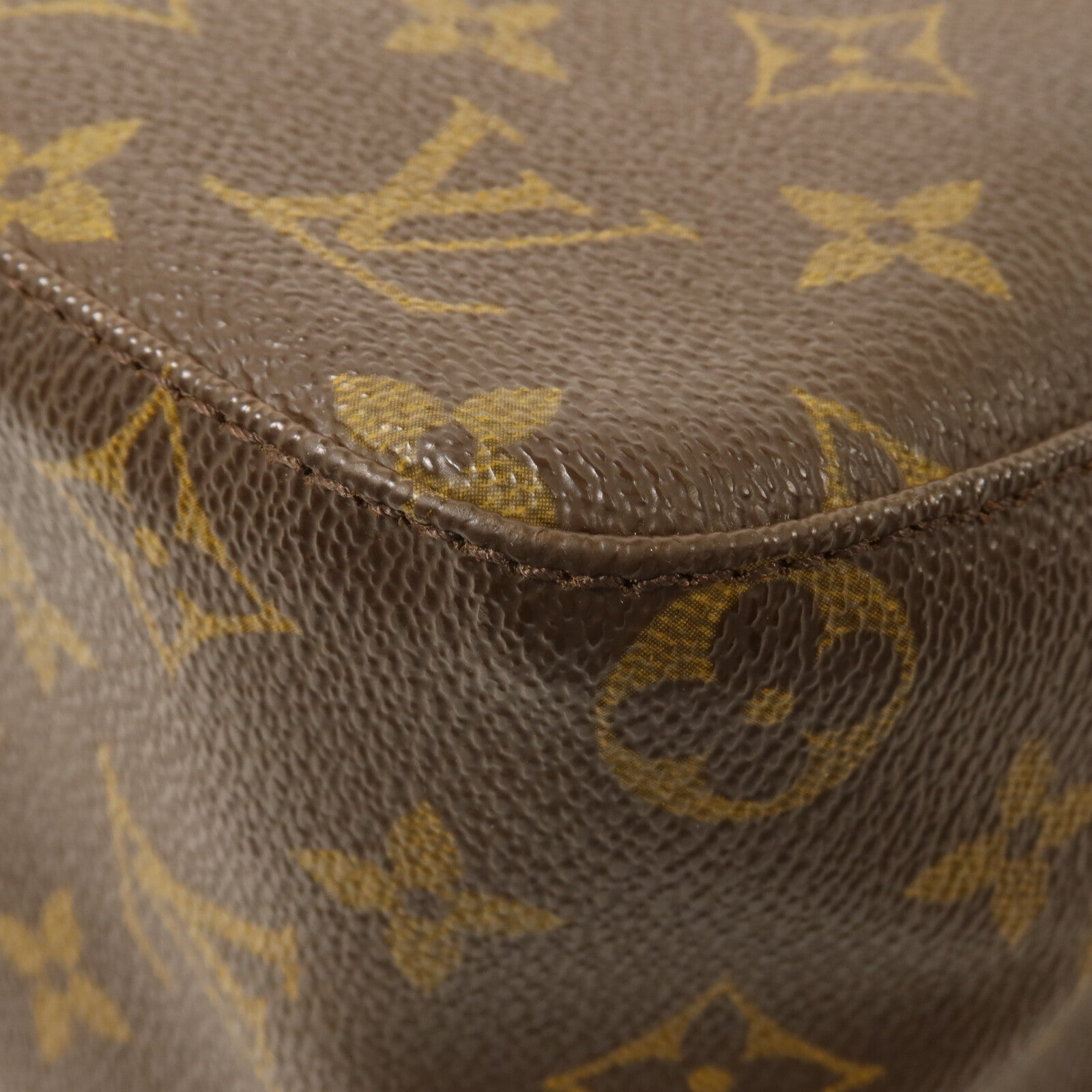 LOUIS VUITTON Monogram Looping MM肩背袋