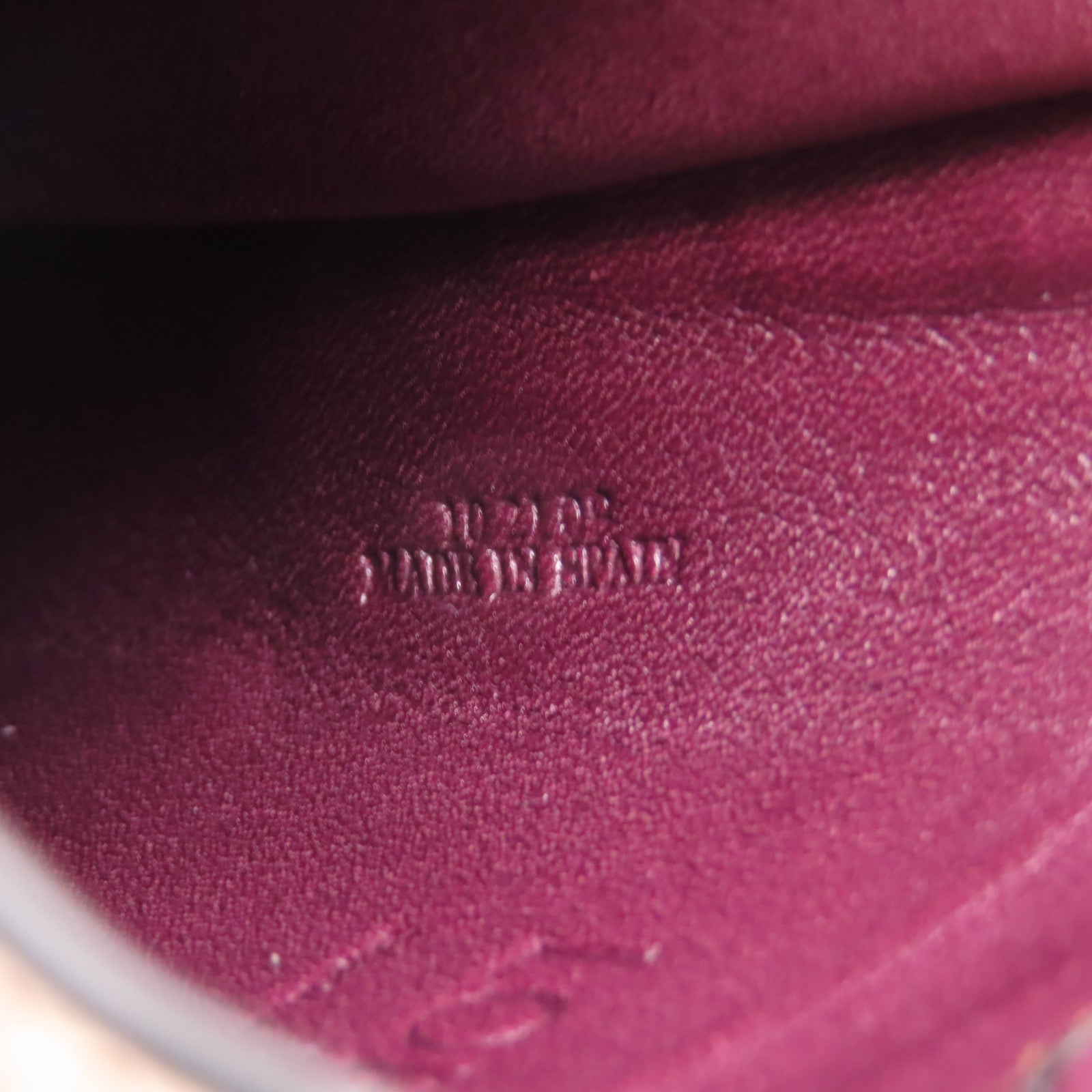 LOEWE 牛皮皮革Gate Pocket銀扣肩背袋