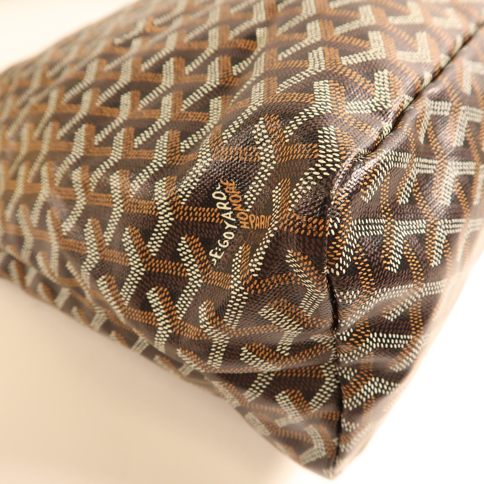 GOYARD 塗層帆布Hobo Bag銀扣肩背袋