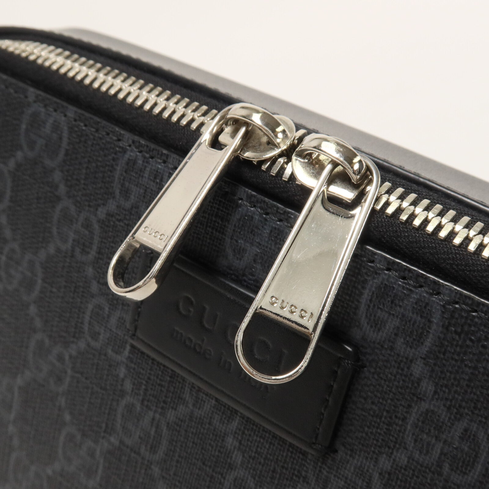 GUCCI 塗層帆布GG Supreme Mini肩背袋