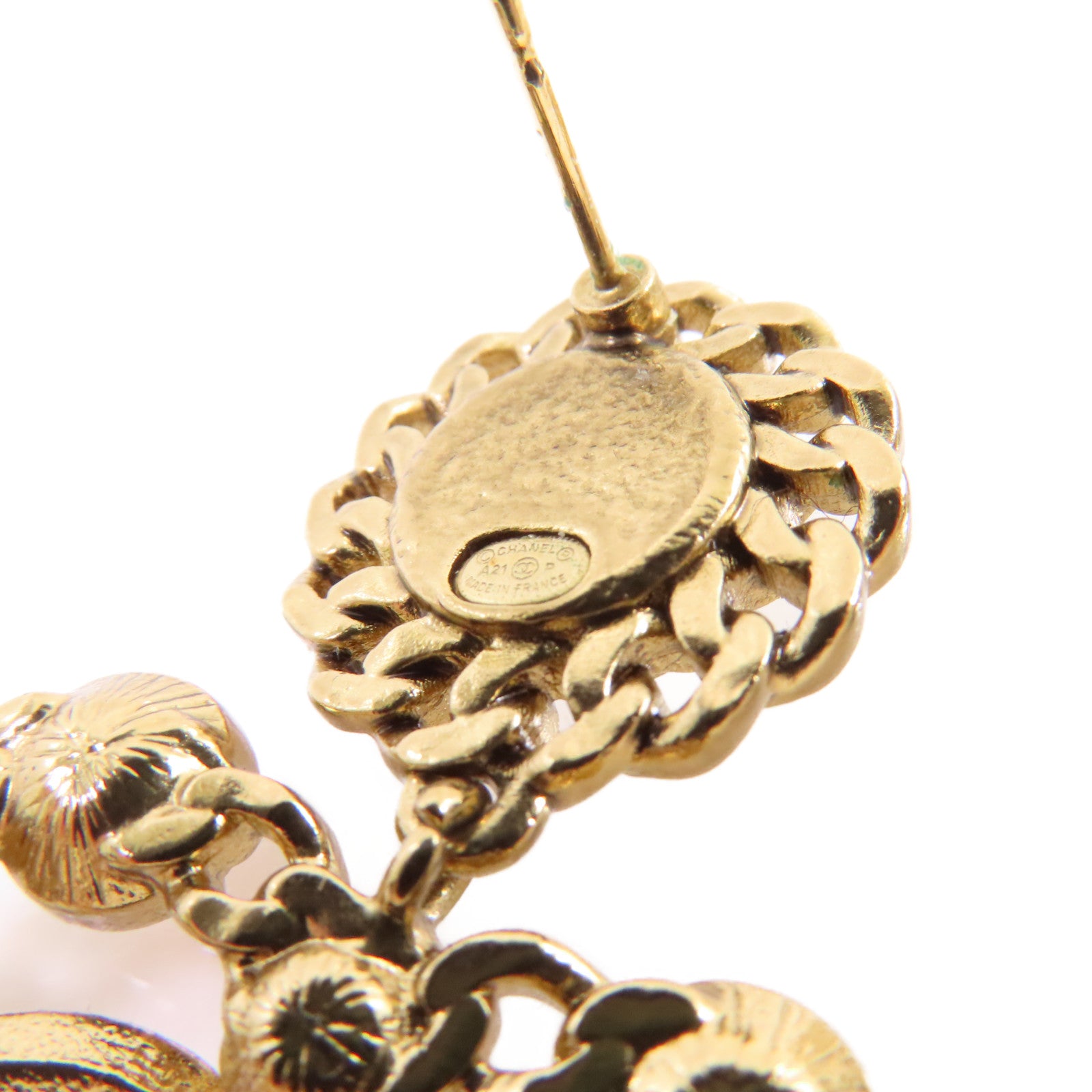 CHANEL 金屬/仿珍珠/彩色寶石CC Love Earrings耳環金色/珍珠色/彩色