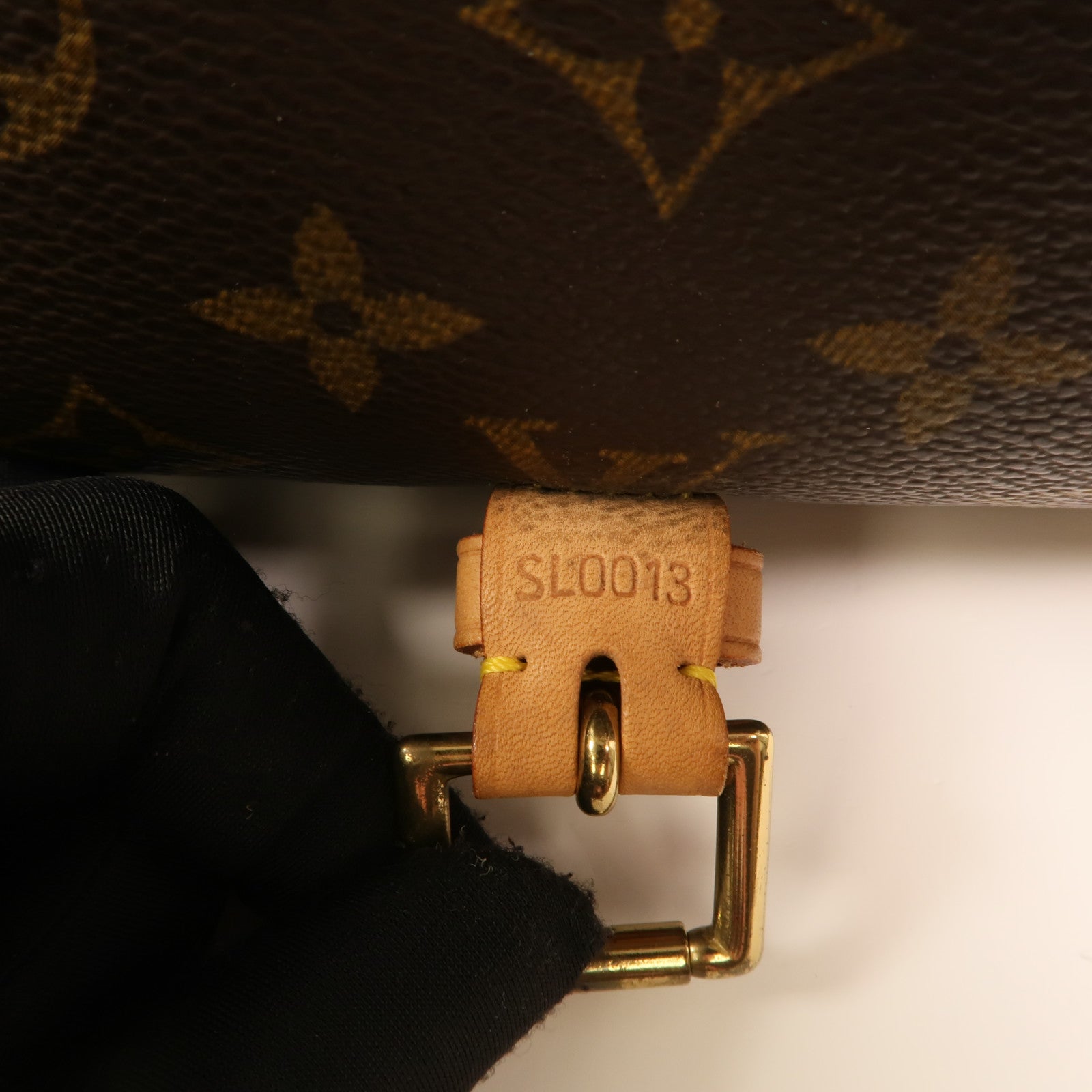 LOUIS VUITTON Monogram Sologne金扣肩背袋