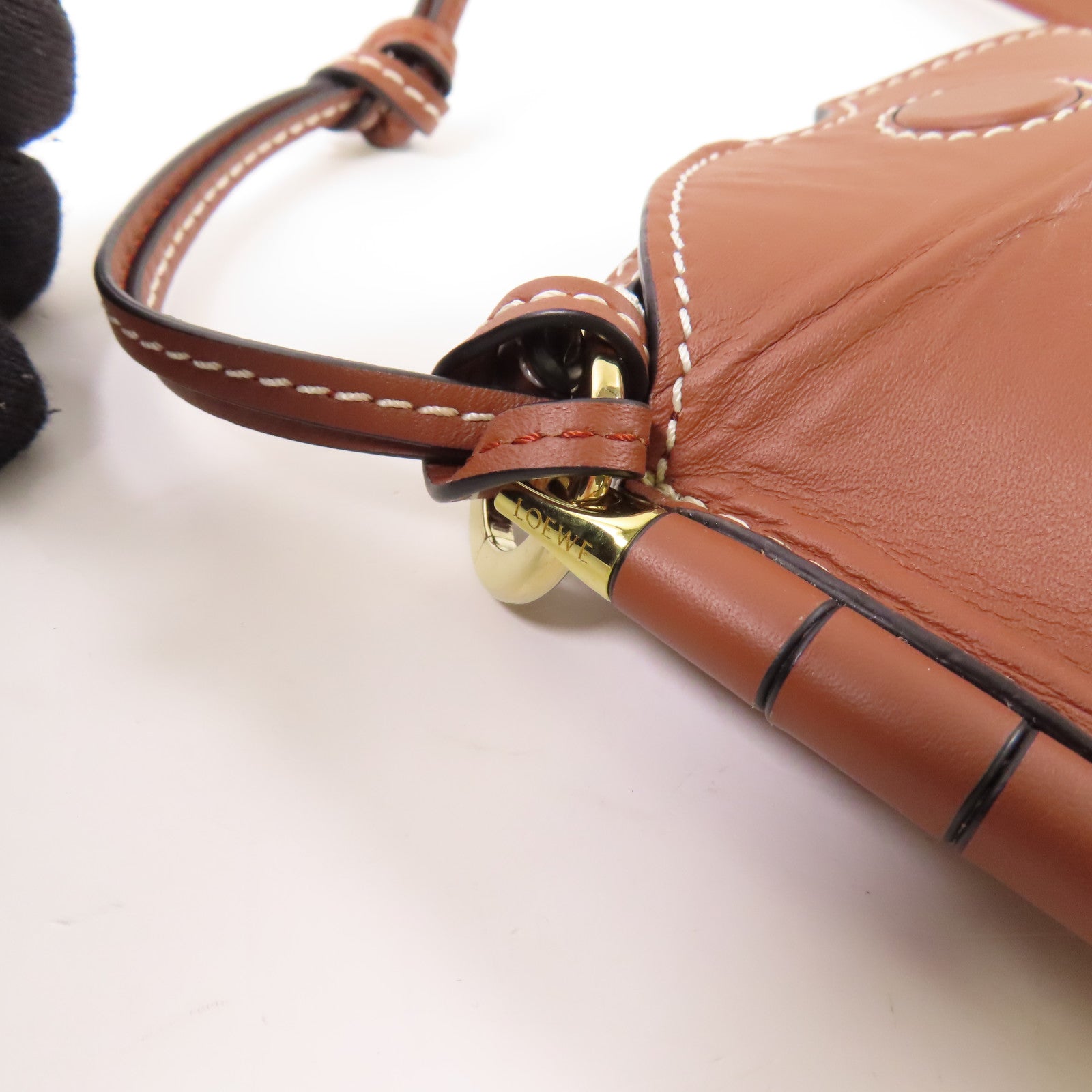 LOEWE 【激減優惠】牛皮皮革Gate Pocket銀扣肩背袋