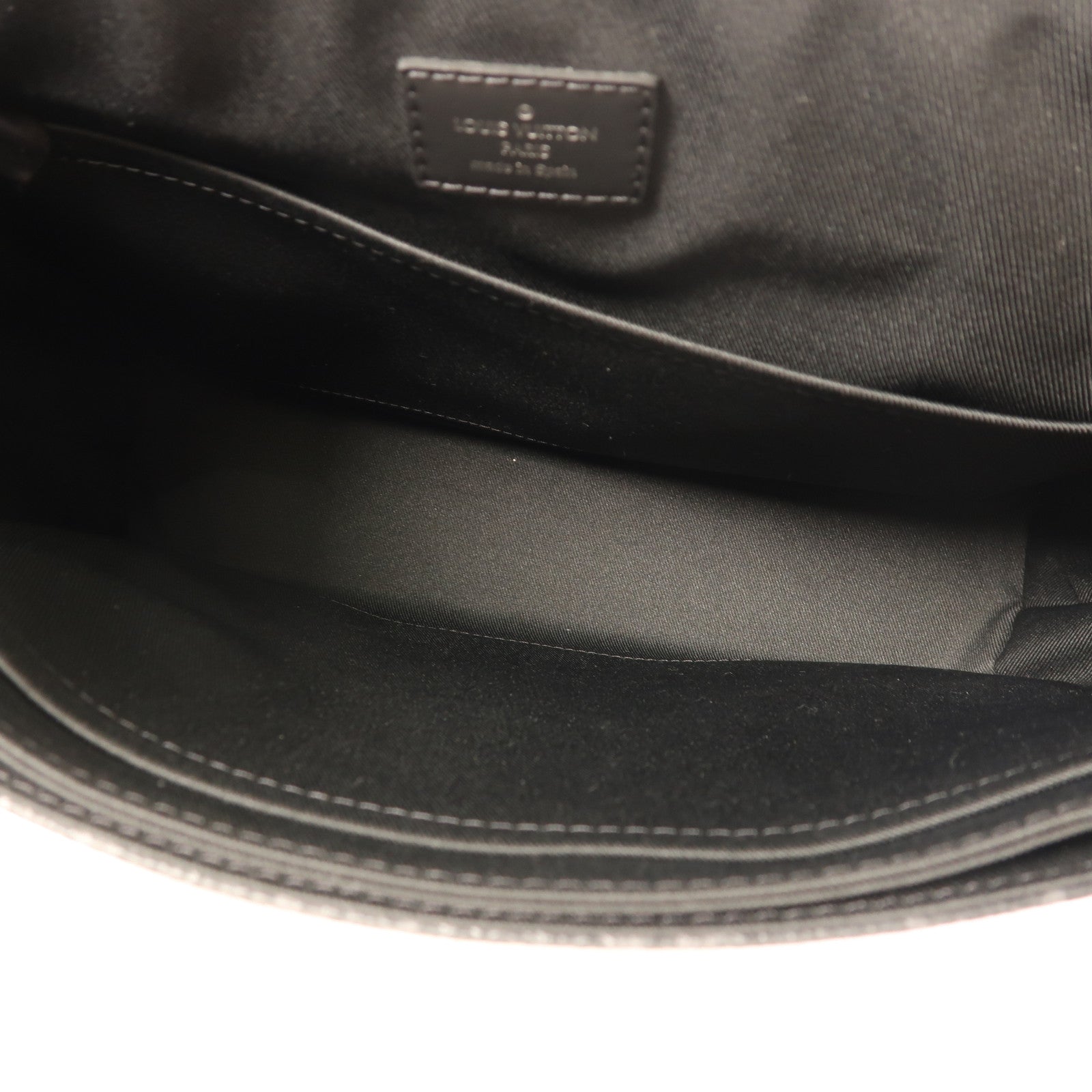 LOUIS VUITTON Monogram Eclipse District MM Monogram Eclipse 肩袋