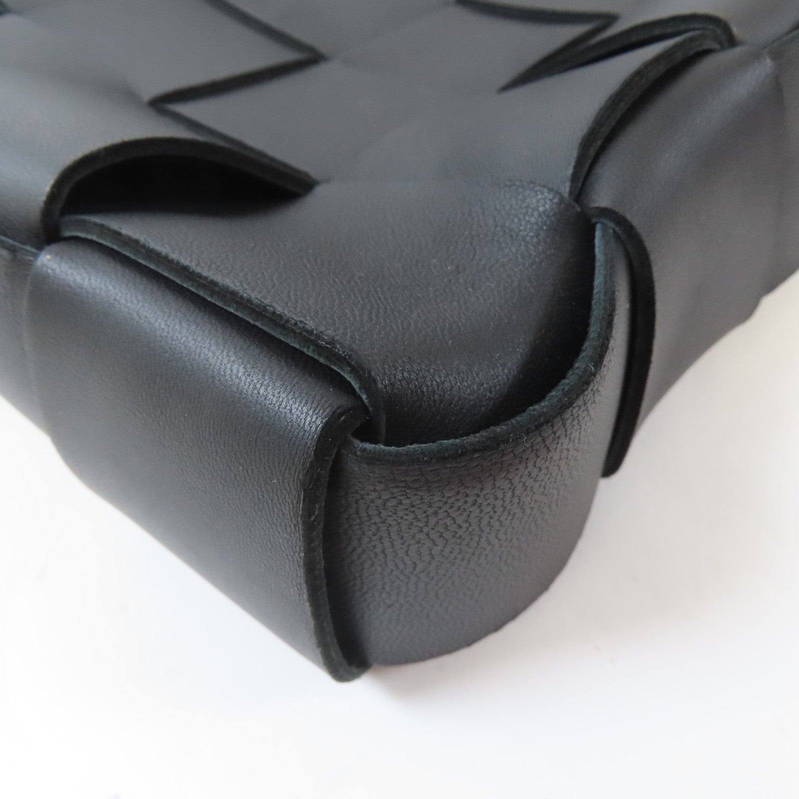 BOTTEGA VENETA 織紋牛皮皮革Shoulder Bag銀扣肩背袋黑色