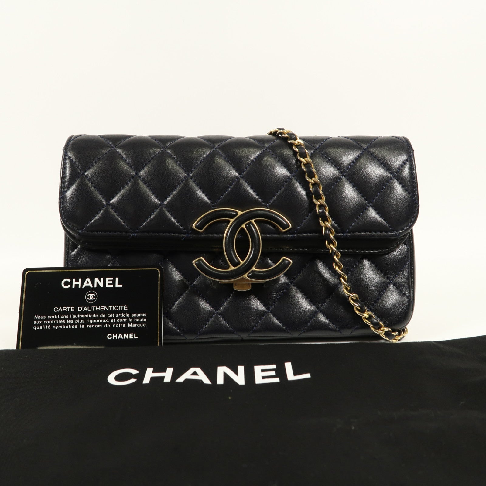 CHANEL 羊皮皮革Shoulder Bag金扣鏈帶肩背袋