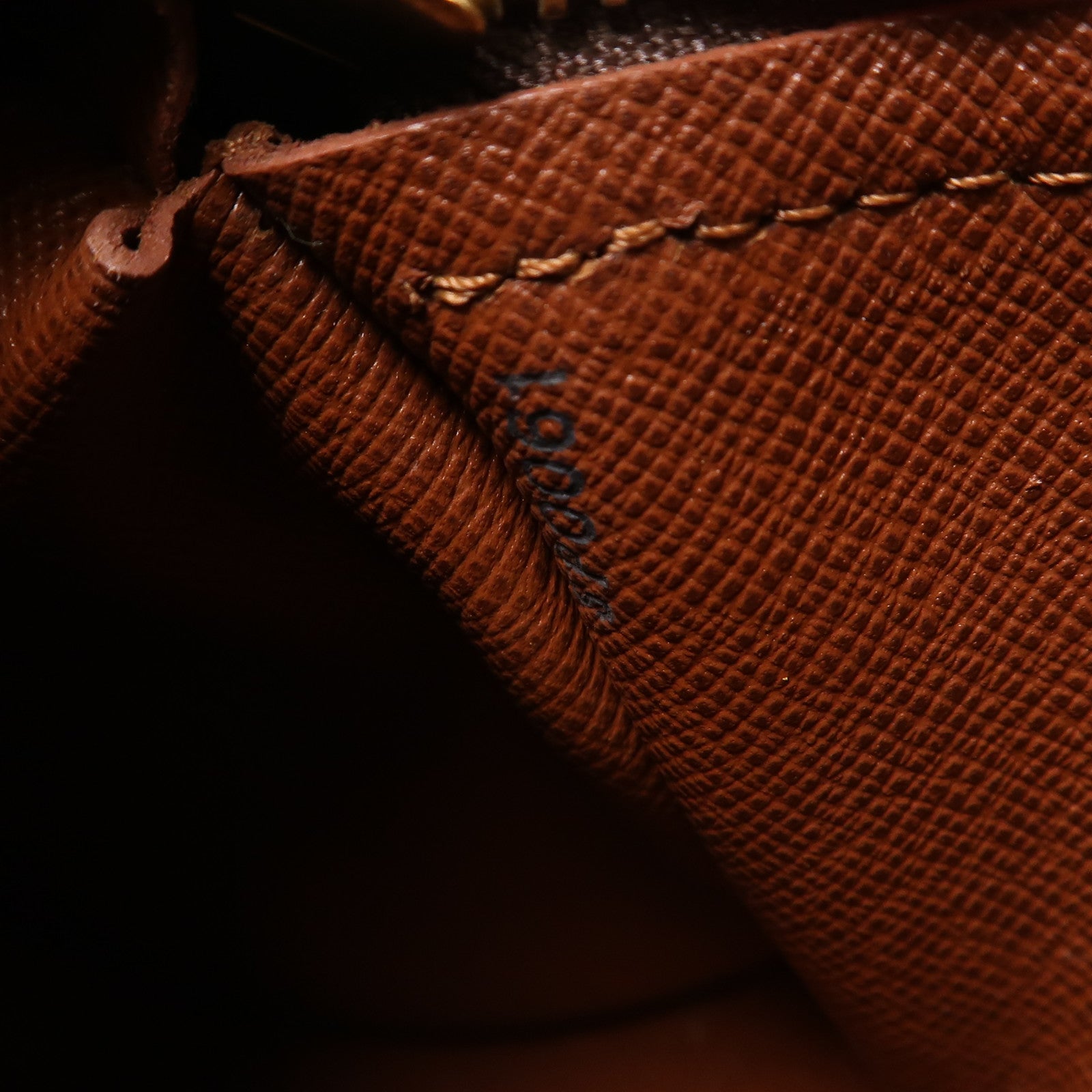 LOUIS VUITTON Monogram Papillon PM金扣手挽袋棕色