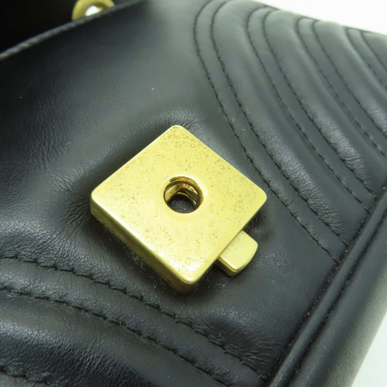 GUCCI 【激減優惠】牛皮皮革GG Marmont金扣鏈帶肩背袋黑色