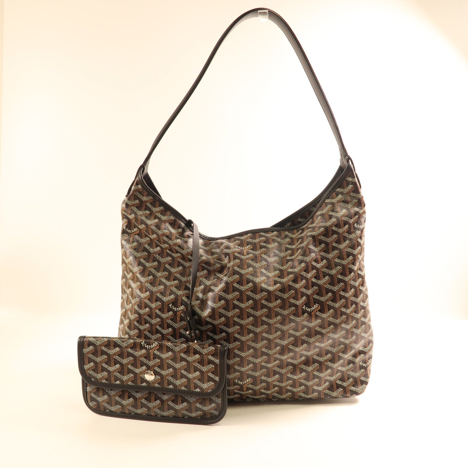 GOYARD 塗層帆布Hobo Bag銀扣肩背袋