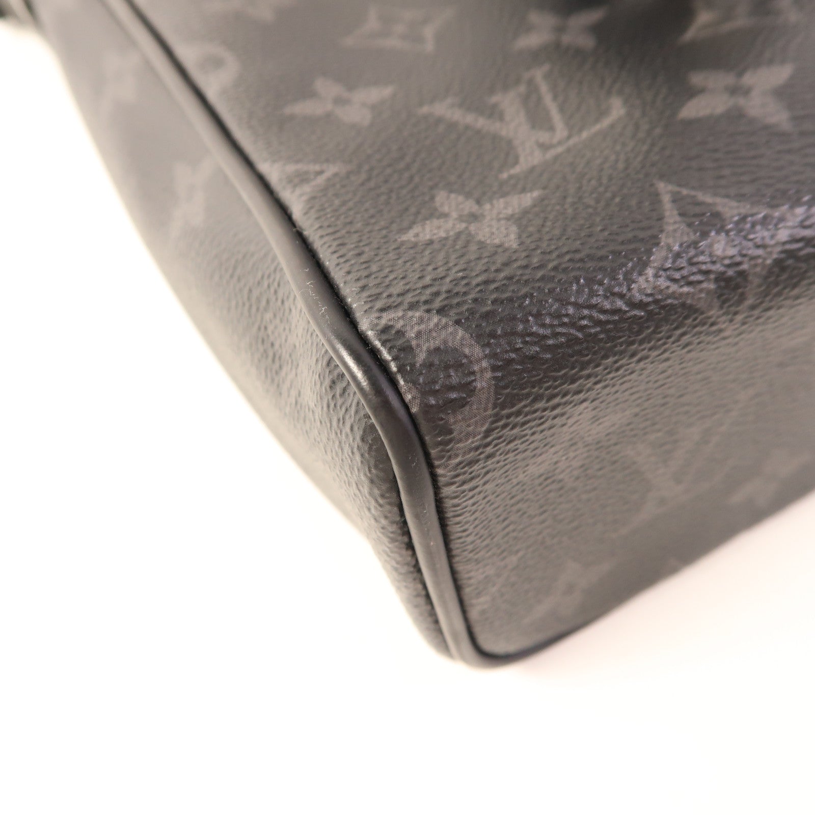 LOUIS VUITTON Monogram Eclipse District MM Monogram Eclipse 肩袋
