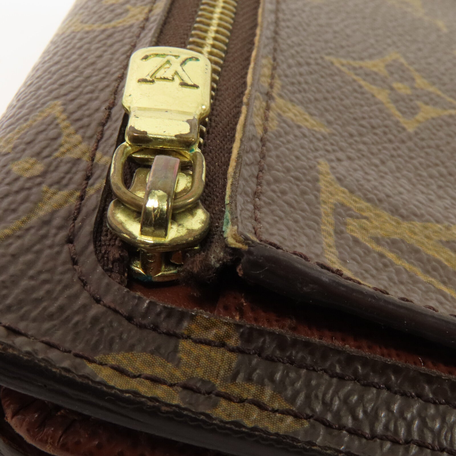 LOUIS VUITTON Monogram Koala Wallet金扣錢包