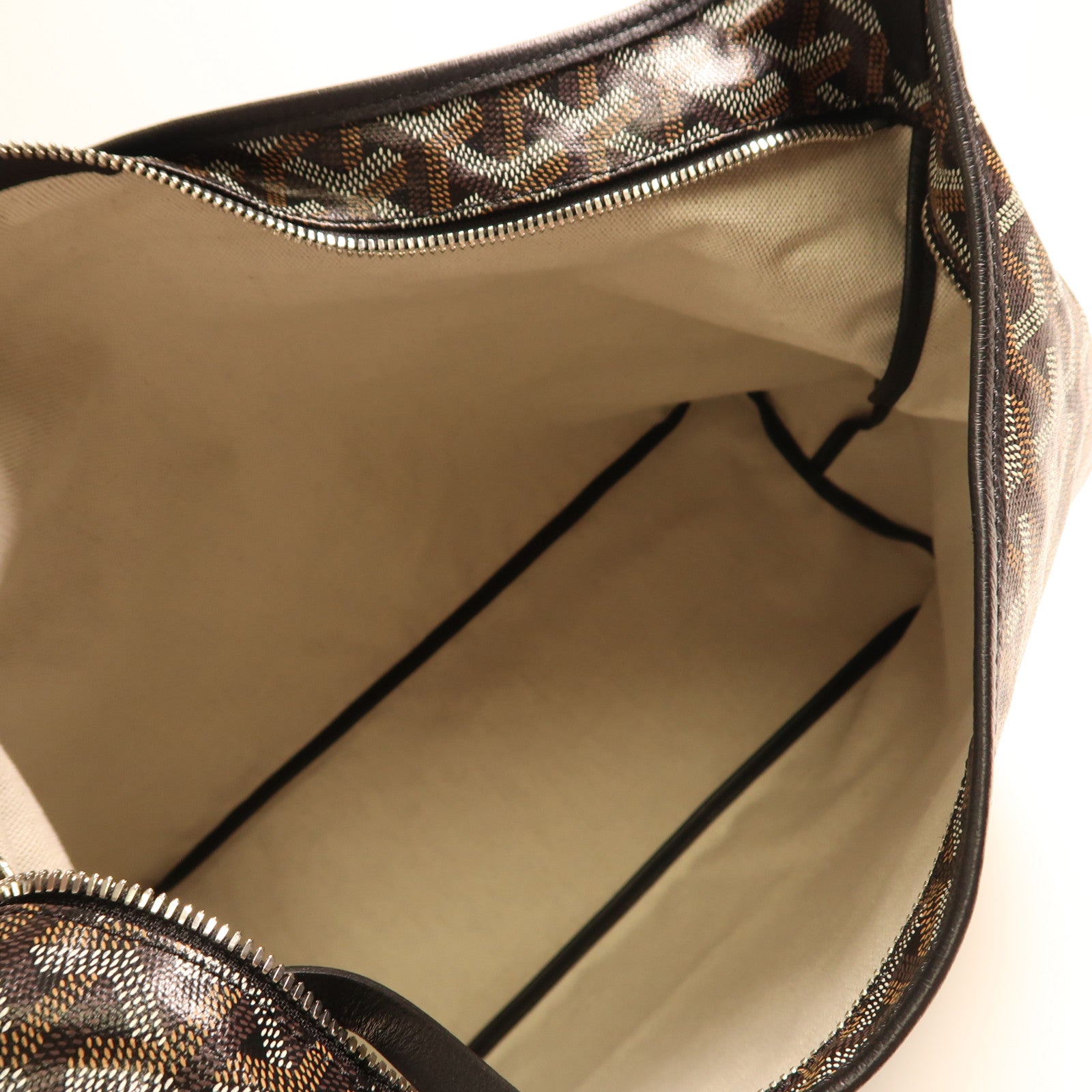 GOYARD 塗層帆布Hobo Bag銀扣肩背袋