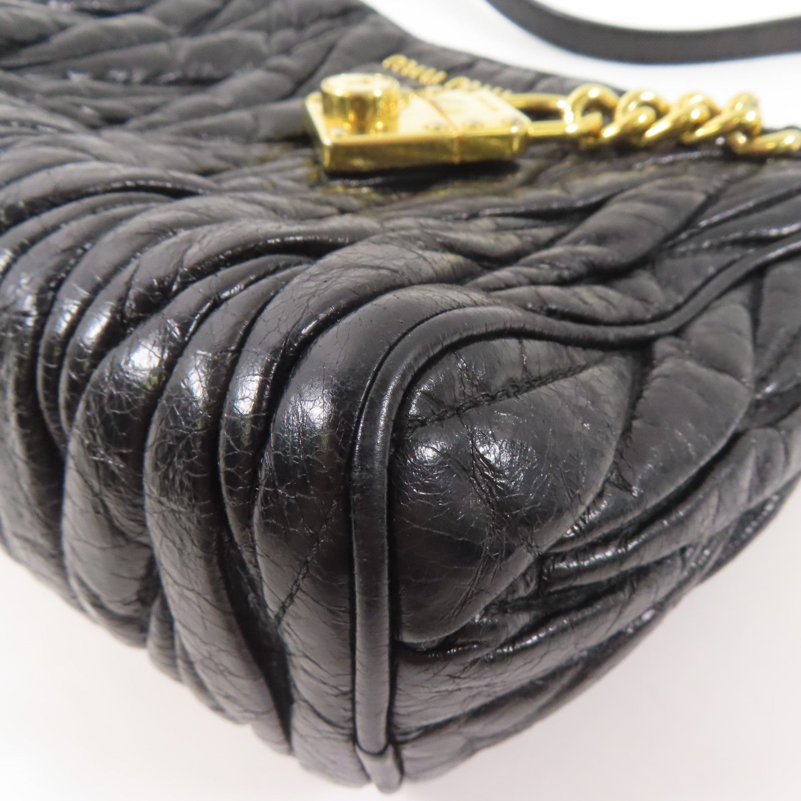 Miu Miu 皮革Shoulder Bag金扣肩背袋黑色