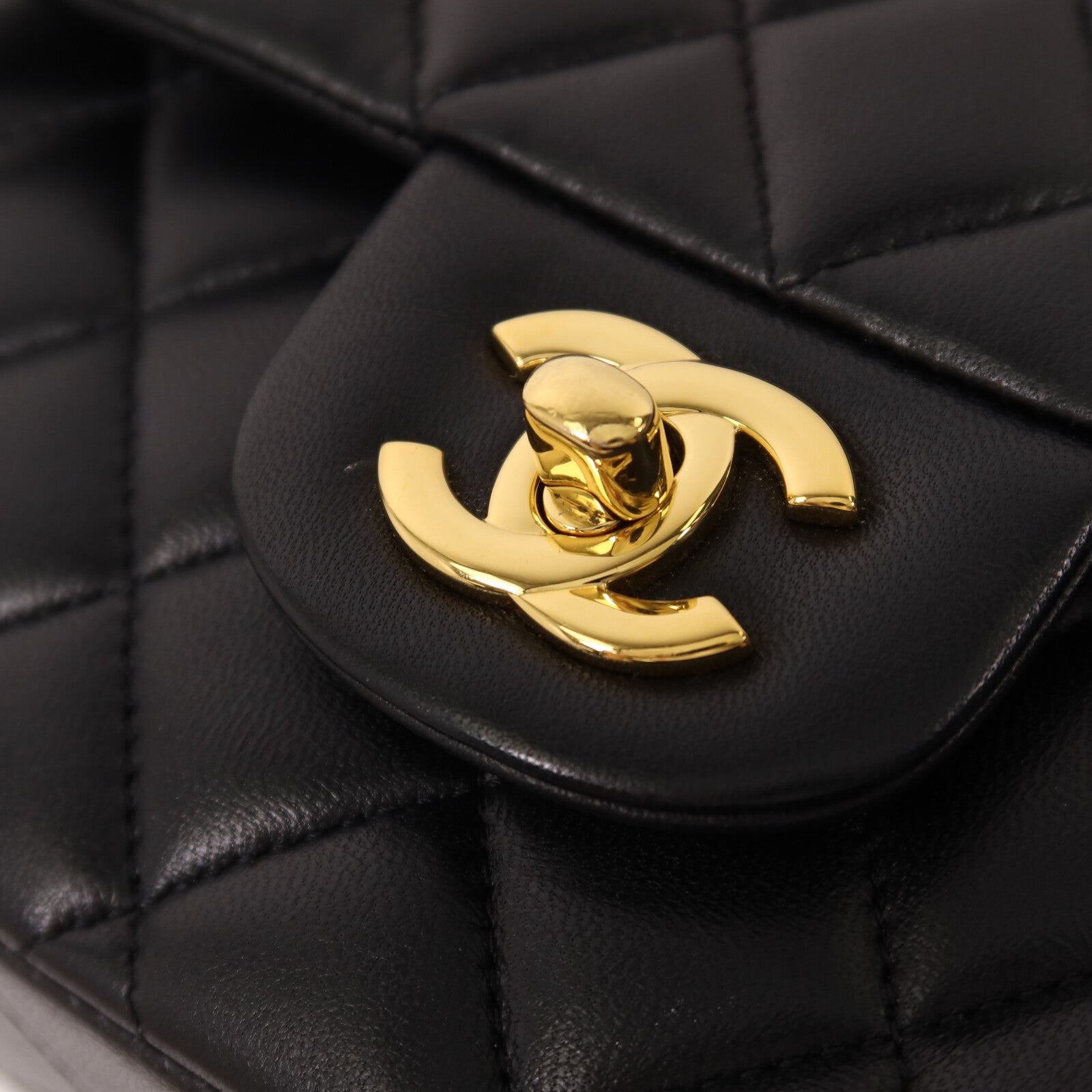 CHANEL 羊皮皮革Classic 25鏈帶肩背袋